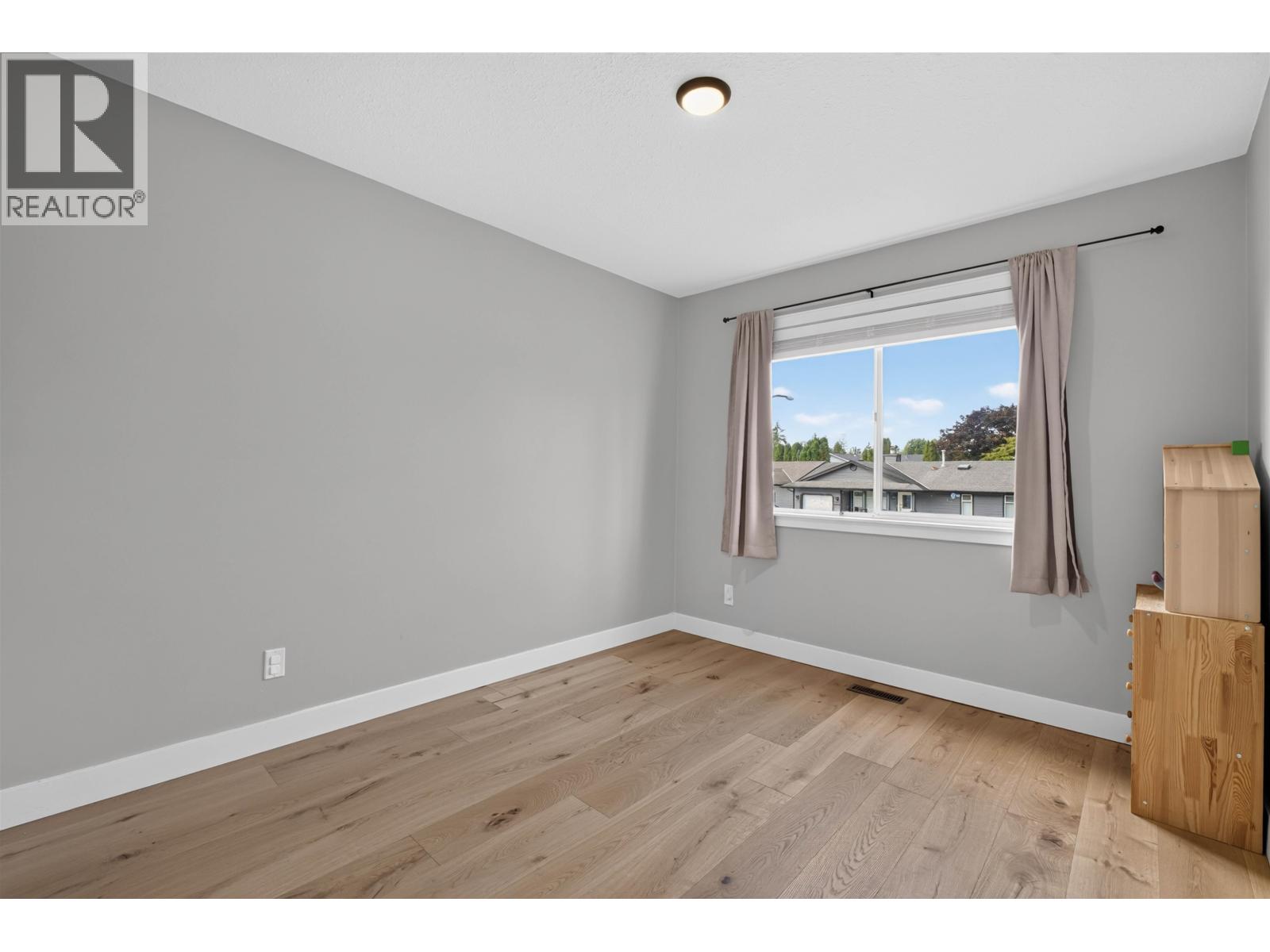 11908 Meadowlark Drive Property Photo 28