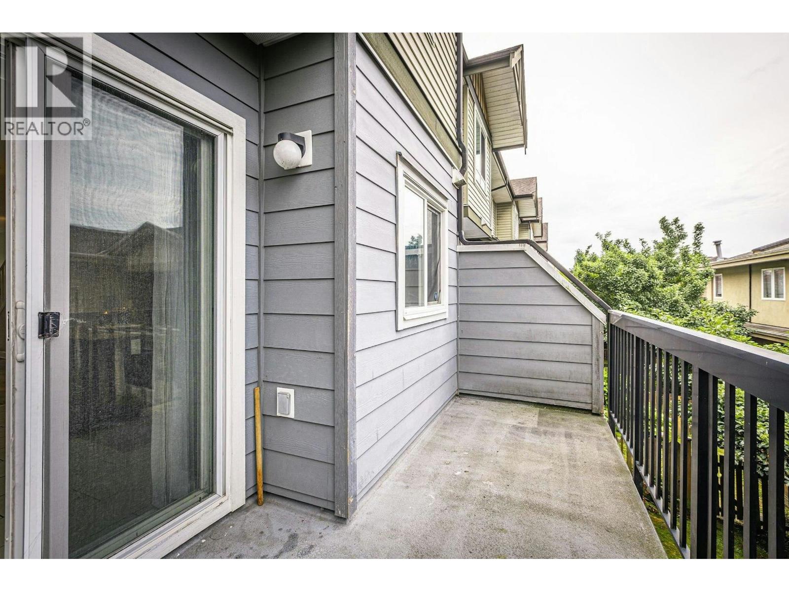 9551 Ferndale Road Property Photo 3