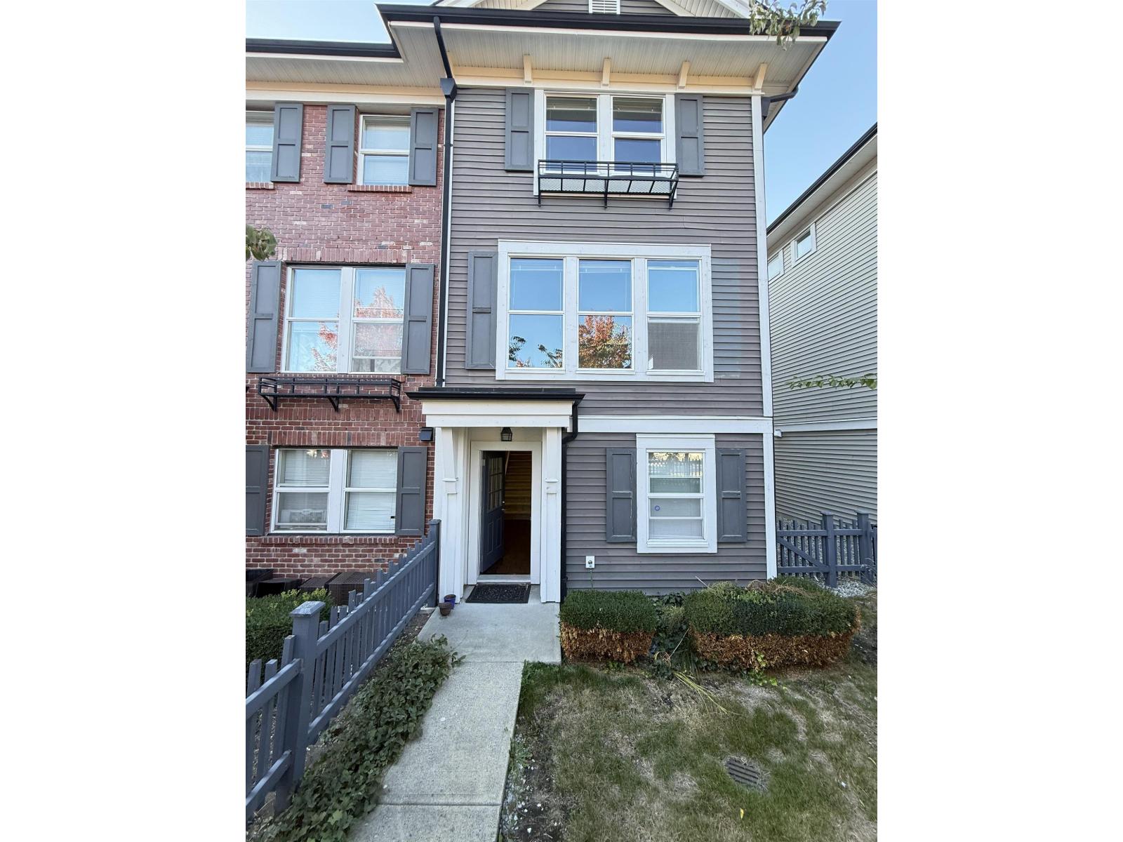41 10415 Delsom Crescent Property Photo 1