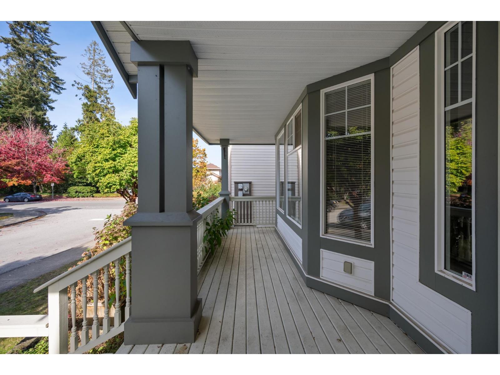 8692 207 Street Property Photo 5