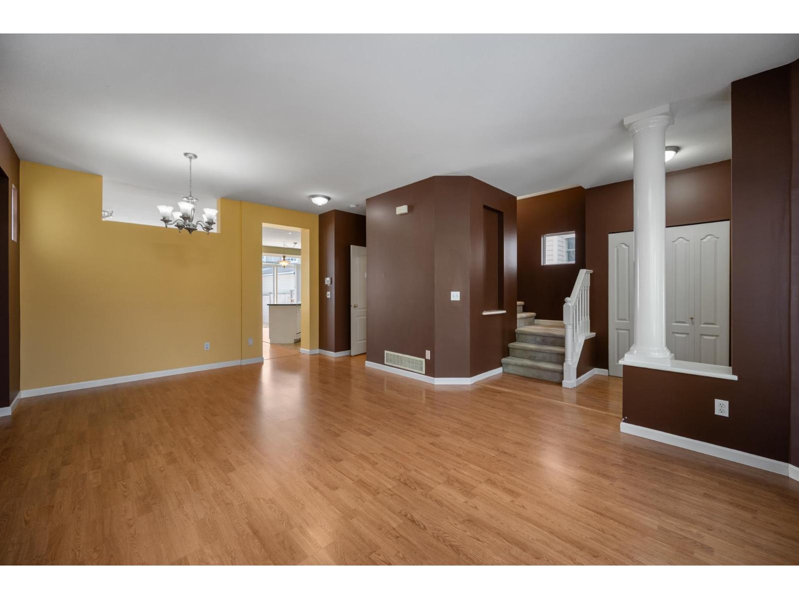 8692 207 Street Property Photo 9