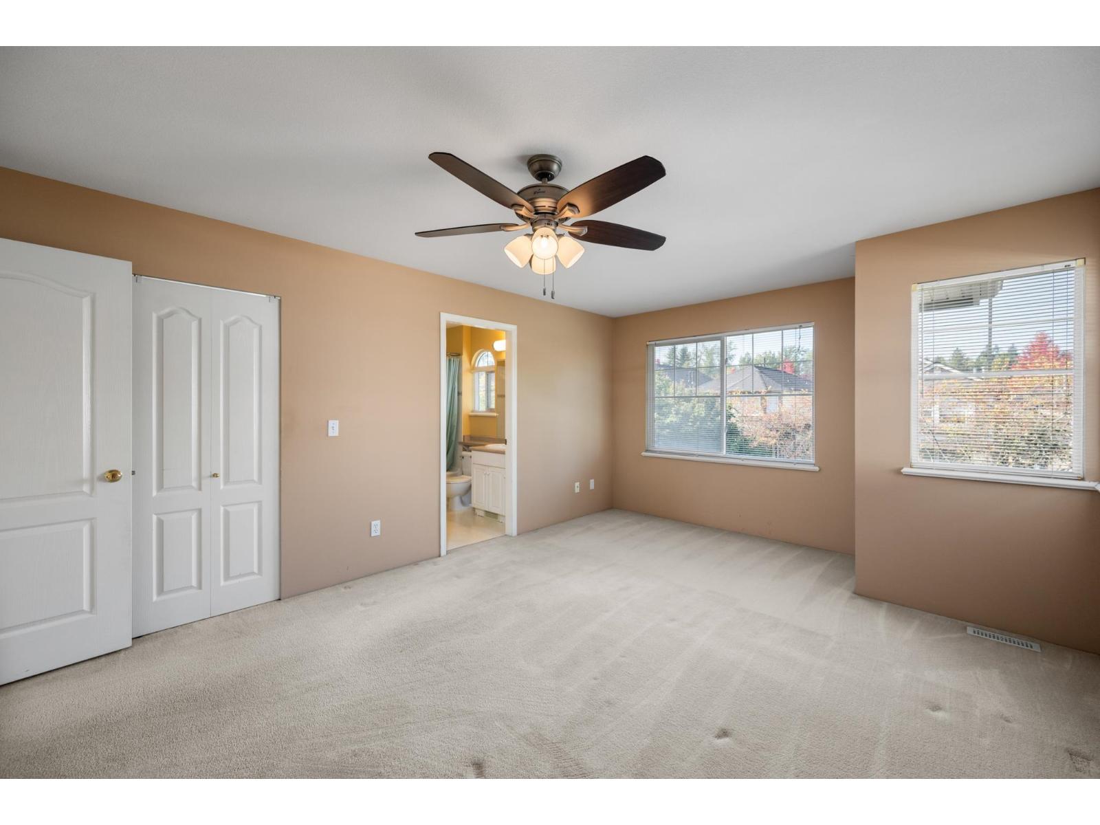 8692 207 Street Property Photo 21