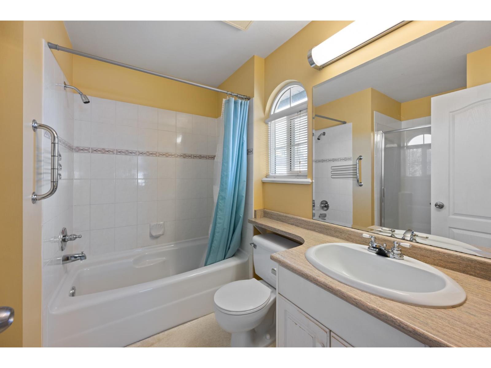 8692 207 Street Property Photo 23