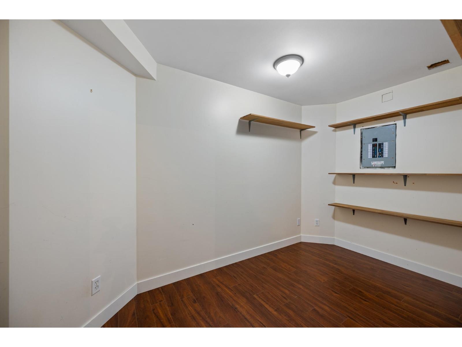 8692 207 Street Property Photo 33