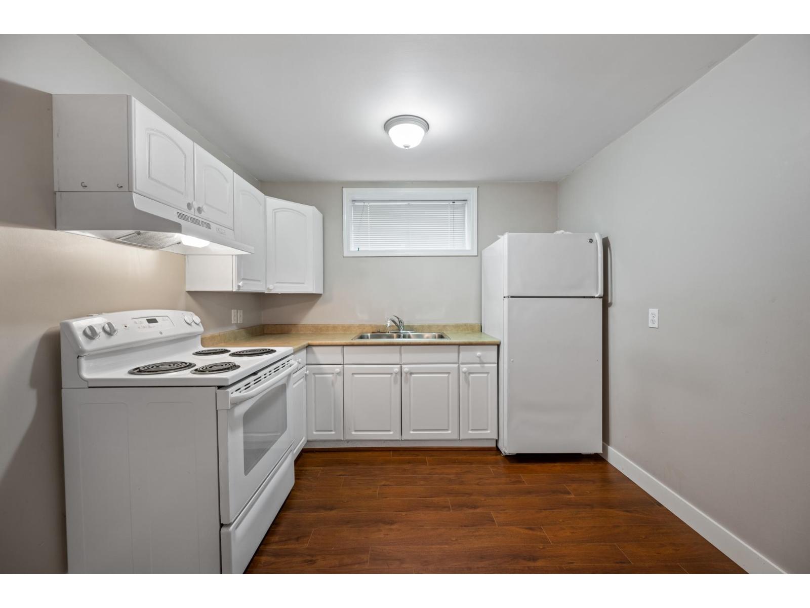 8692 207 Street Property Photo 36
