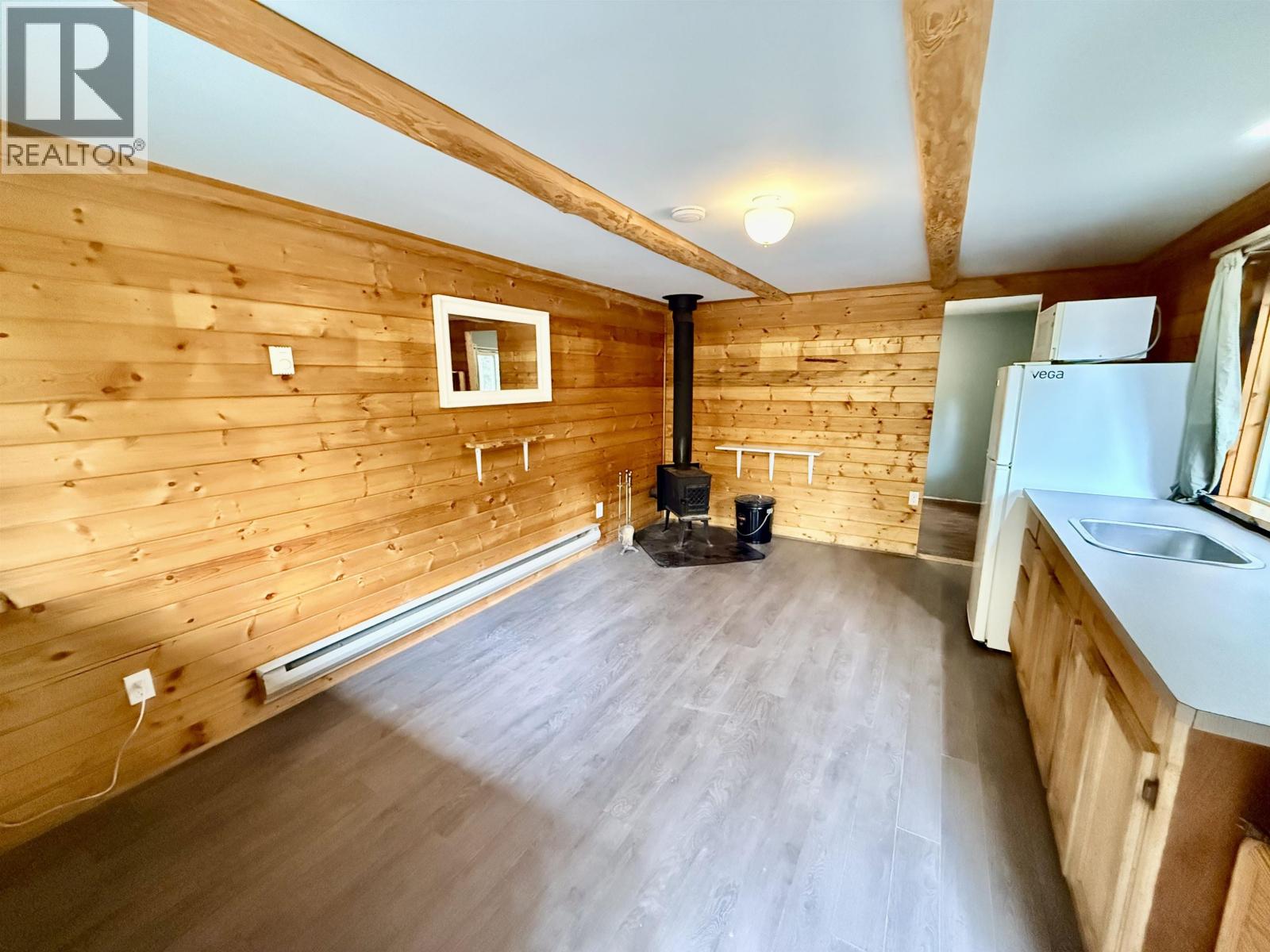 7603 Merlyn Road Property Photo 6