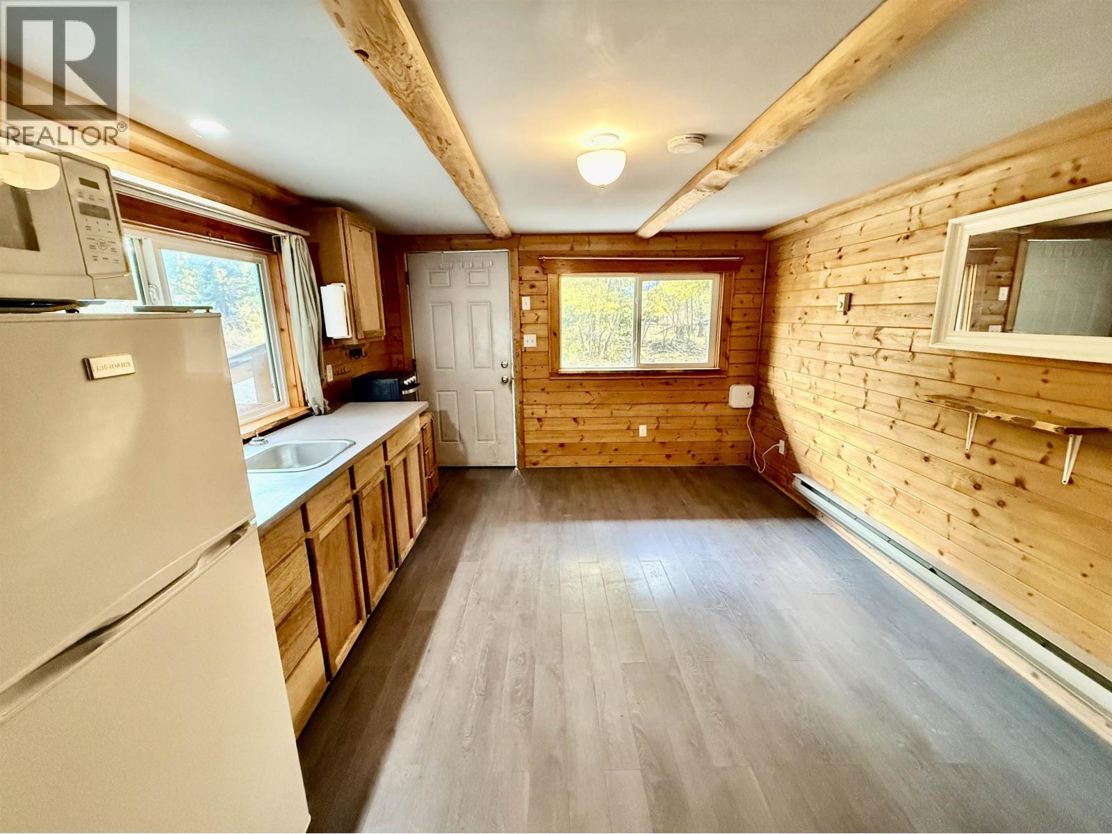 7603 Merlyn Road Property Photo 8