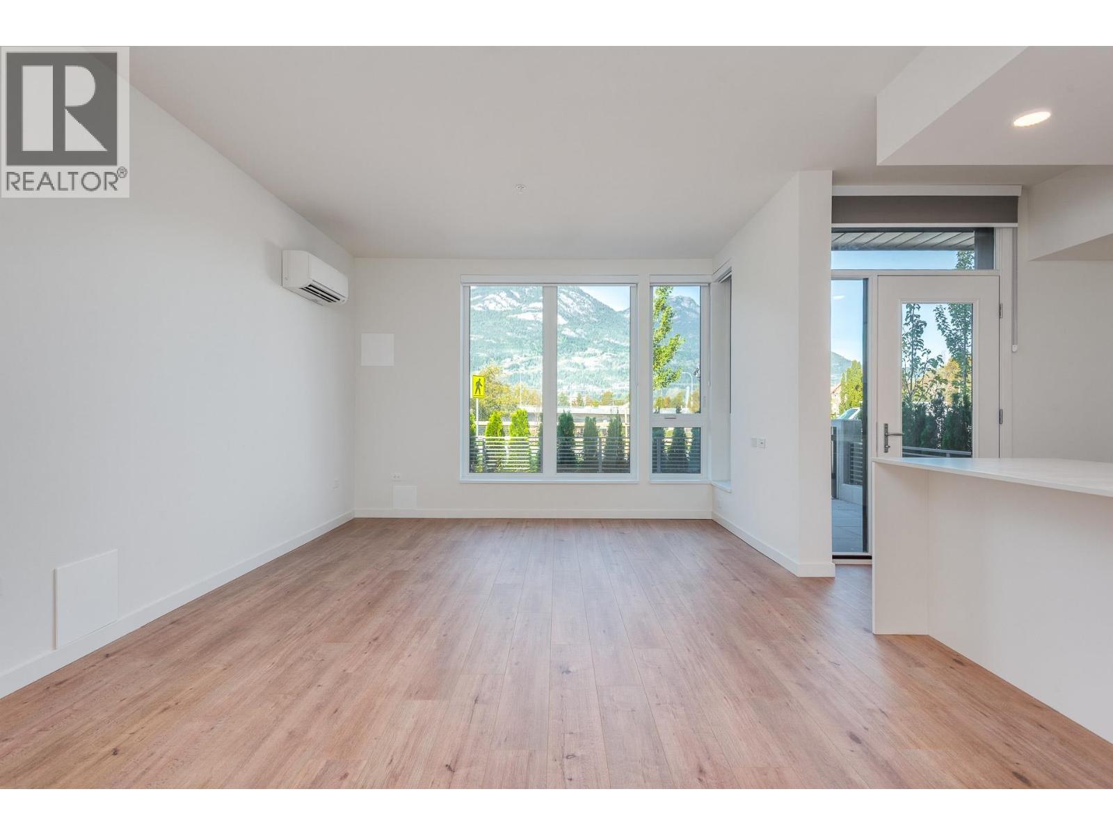 101 1502 Scott Crescent Property Photo 13