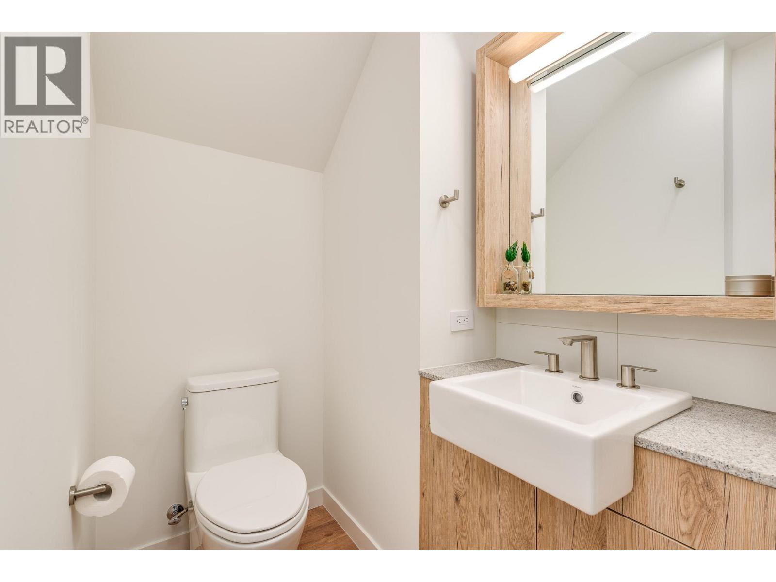 101 1502 Scott Crescent Property Photo 16