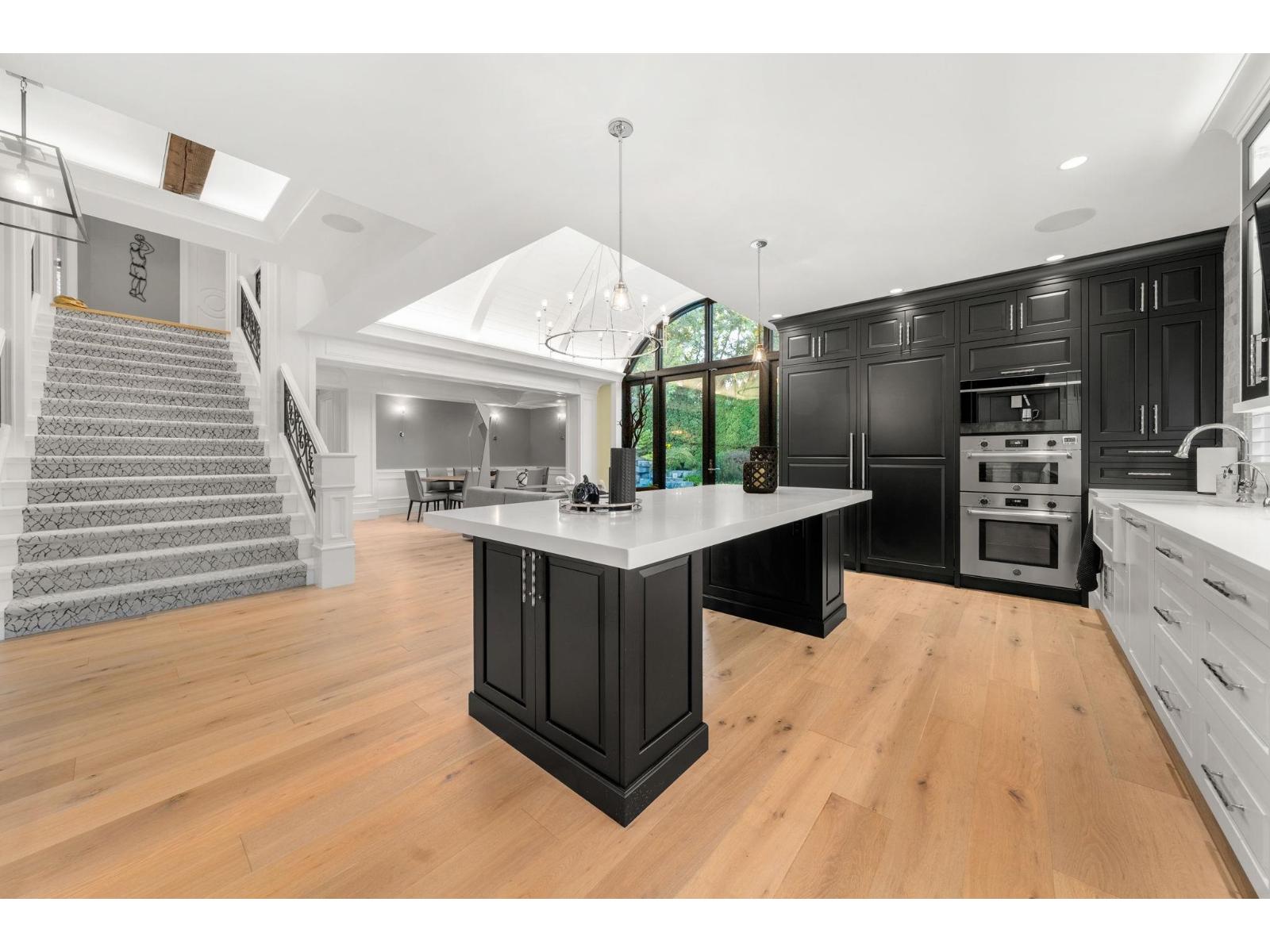 3415 Canterbury Drive Property Photo 17
