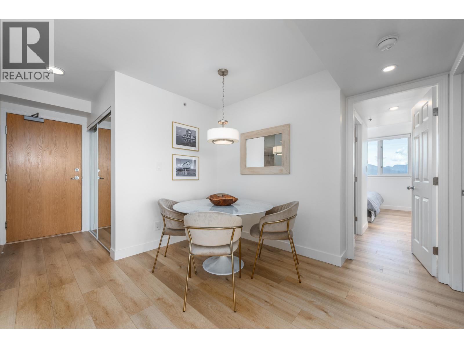 2208 63 Keefer Place Property Photo 21