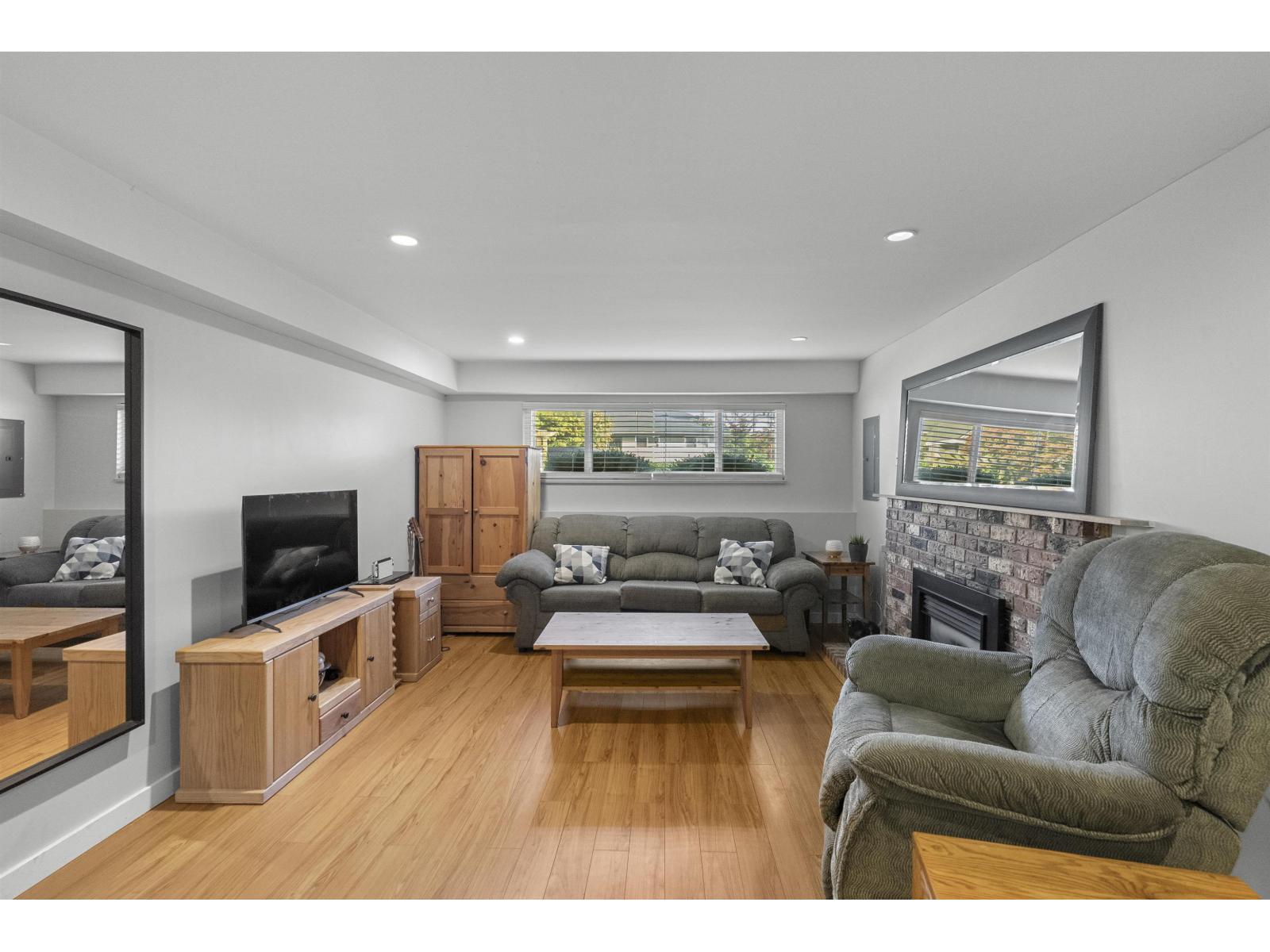 8203 109b Street Property Photo 23
