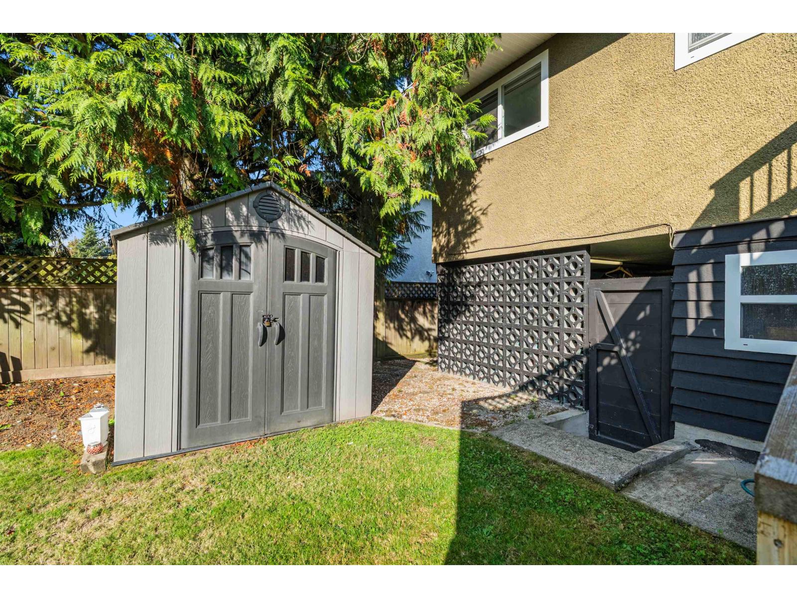 8203 109b Street Property Photo 33