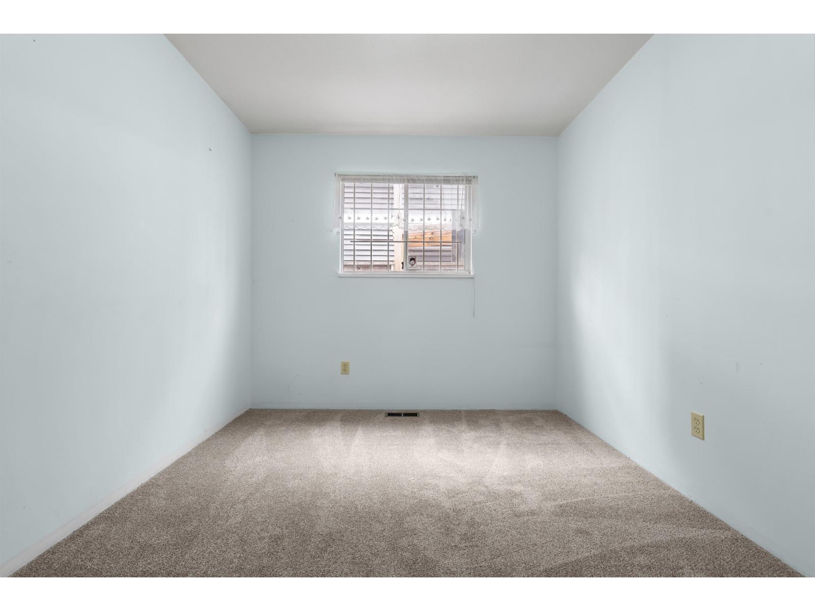 26439 28 Avenue Property Photo 20