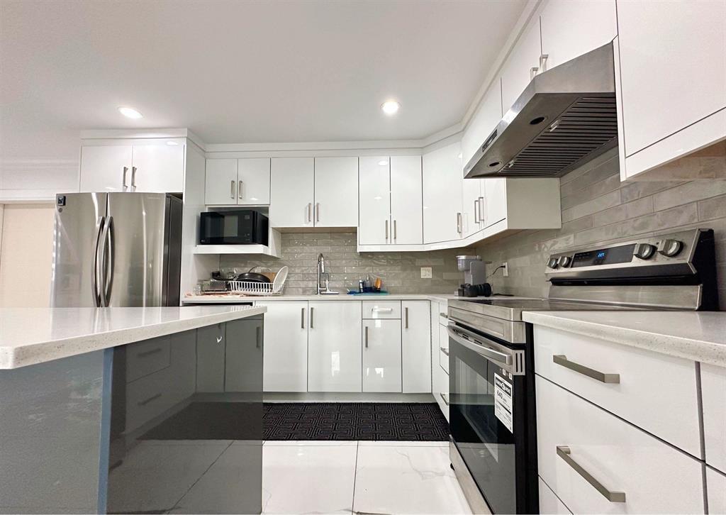 13017 64 Avenue Property Photo 2