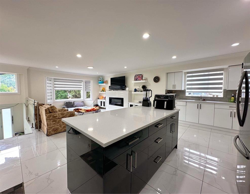 13017 64 Avenue Property Photo 3