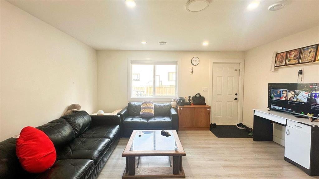 13017 64 Avenue Property Photo 13