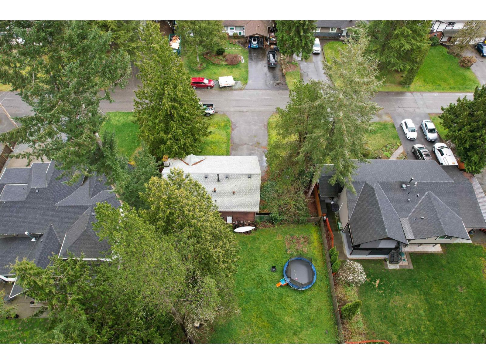 4047 204b Street Property Photo 6