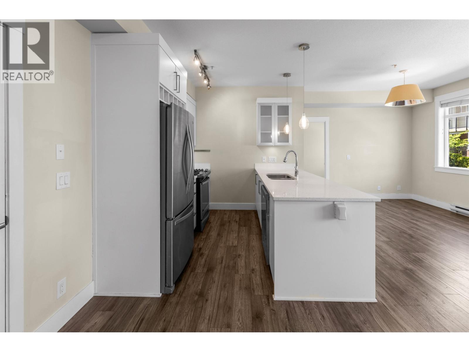 311 22327 River Road Property Photo 8