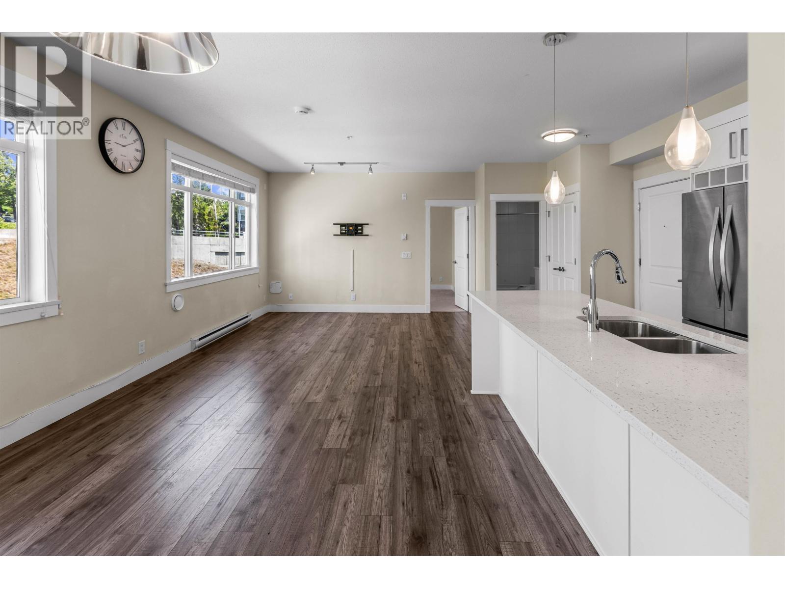 311 22327 River Road Property Photo 12