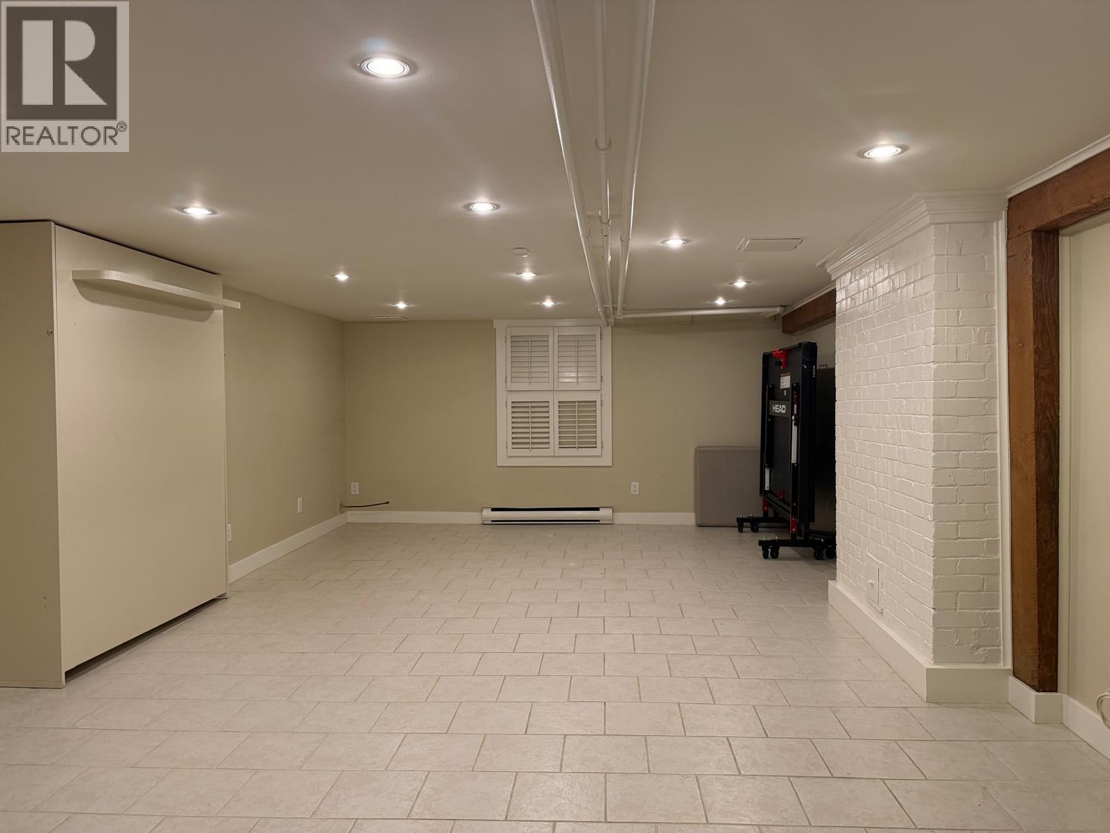 4025 Granville Street Property Photo 9