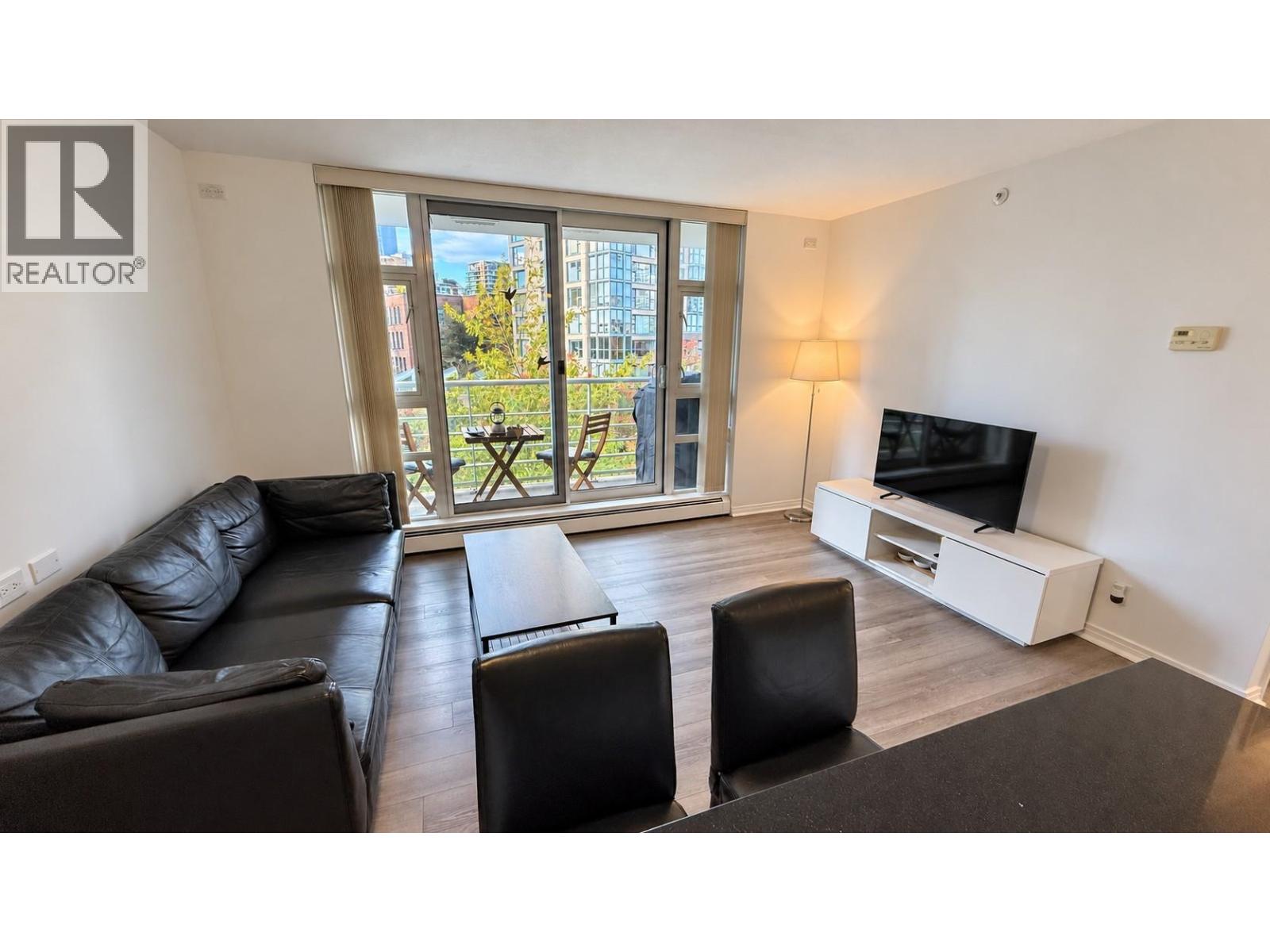 6xx 189 Davie Street Property Photo 2