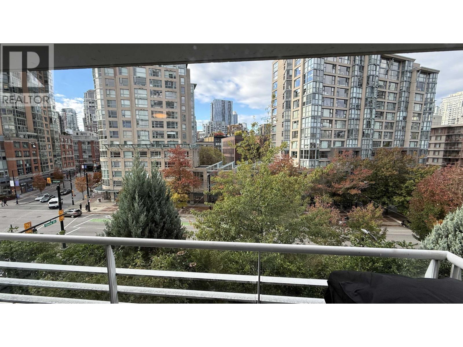 6xx 189 Davie Street Property Photo 9