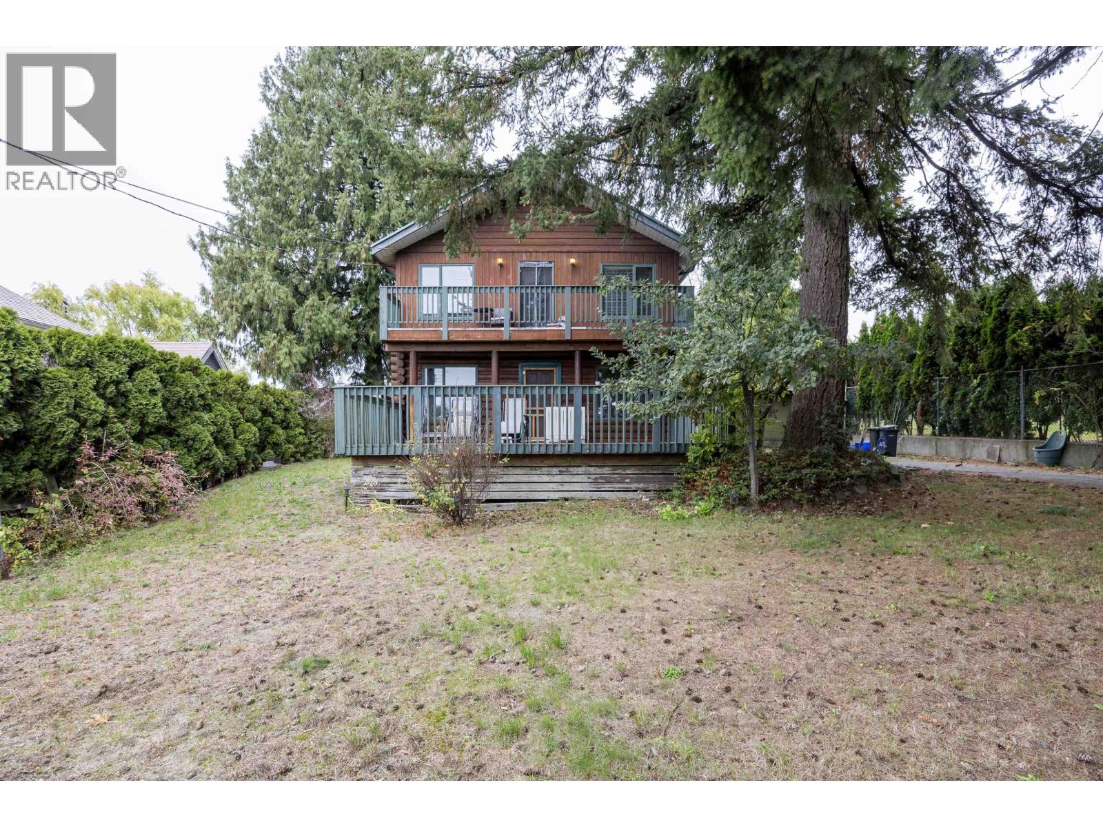 2035 Craigen Avenue Property Photo 22