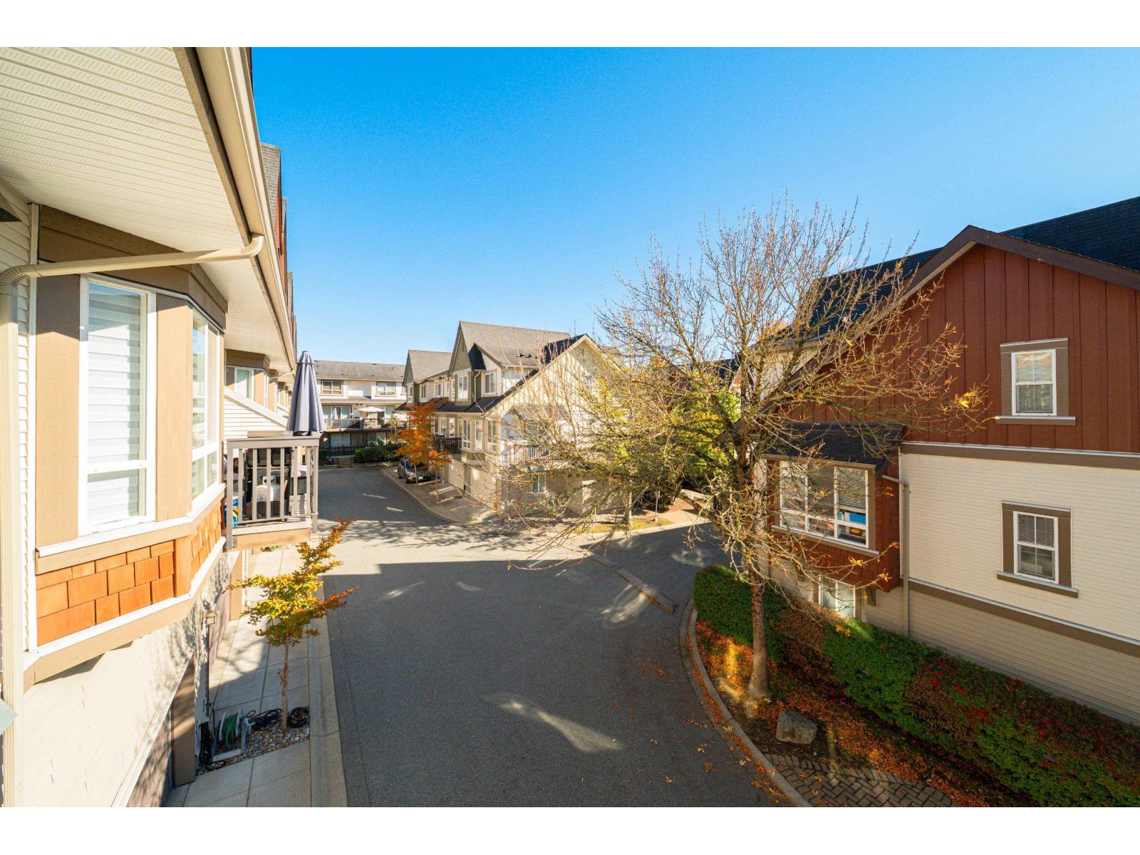 54 7155 189 Street Property Photo 17