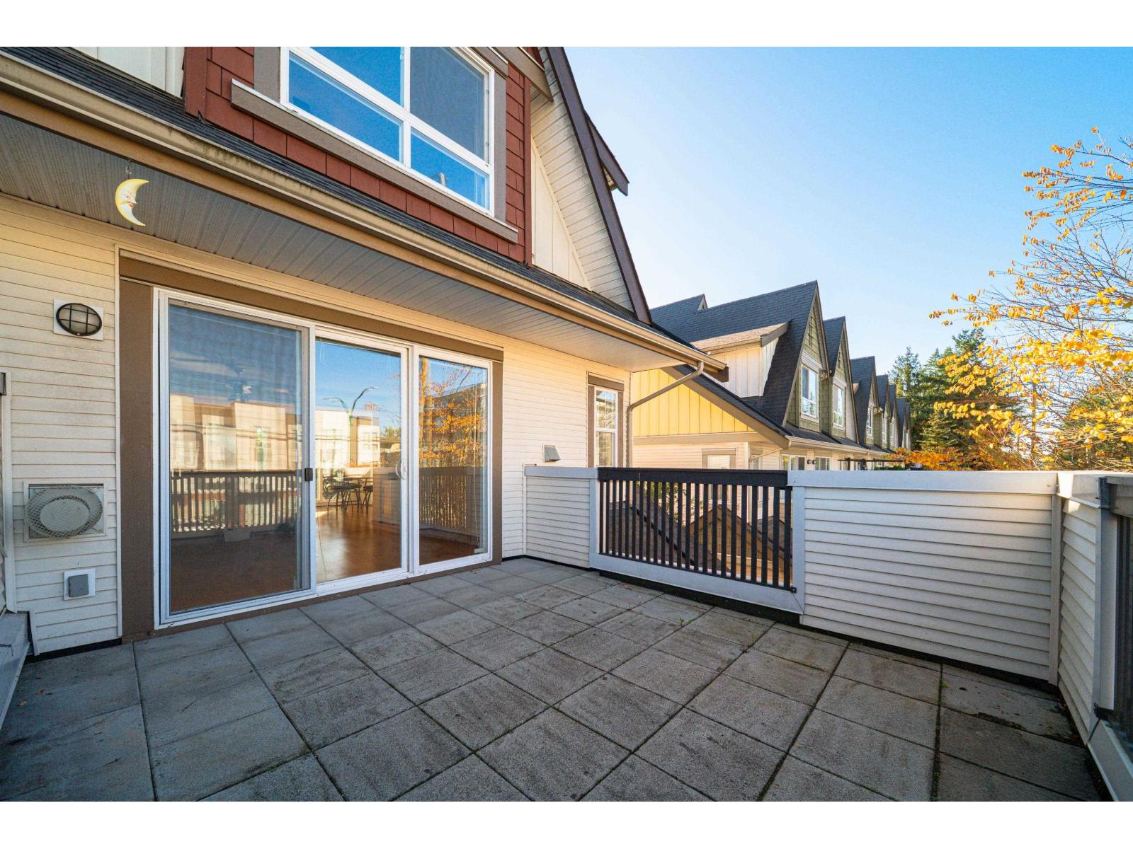 54 7155 189 Street Property Photo 23