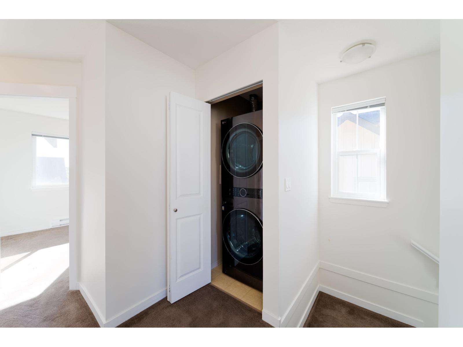 54 7155 189 Street Property Photo 27