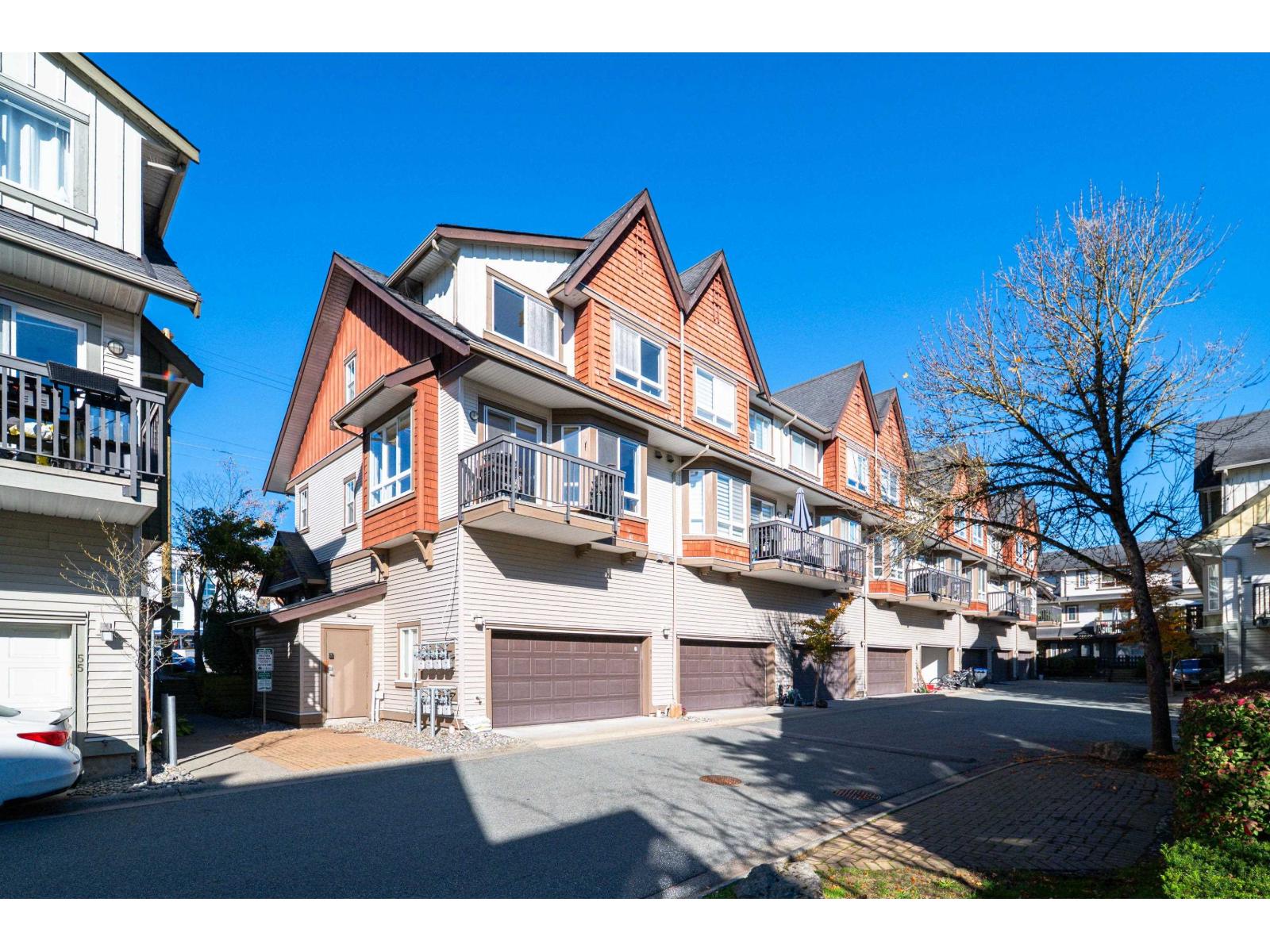 54 7155 189 Street Property Photo 38