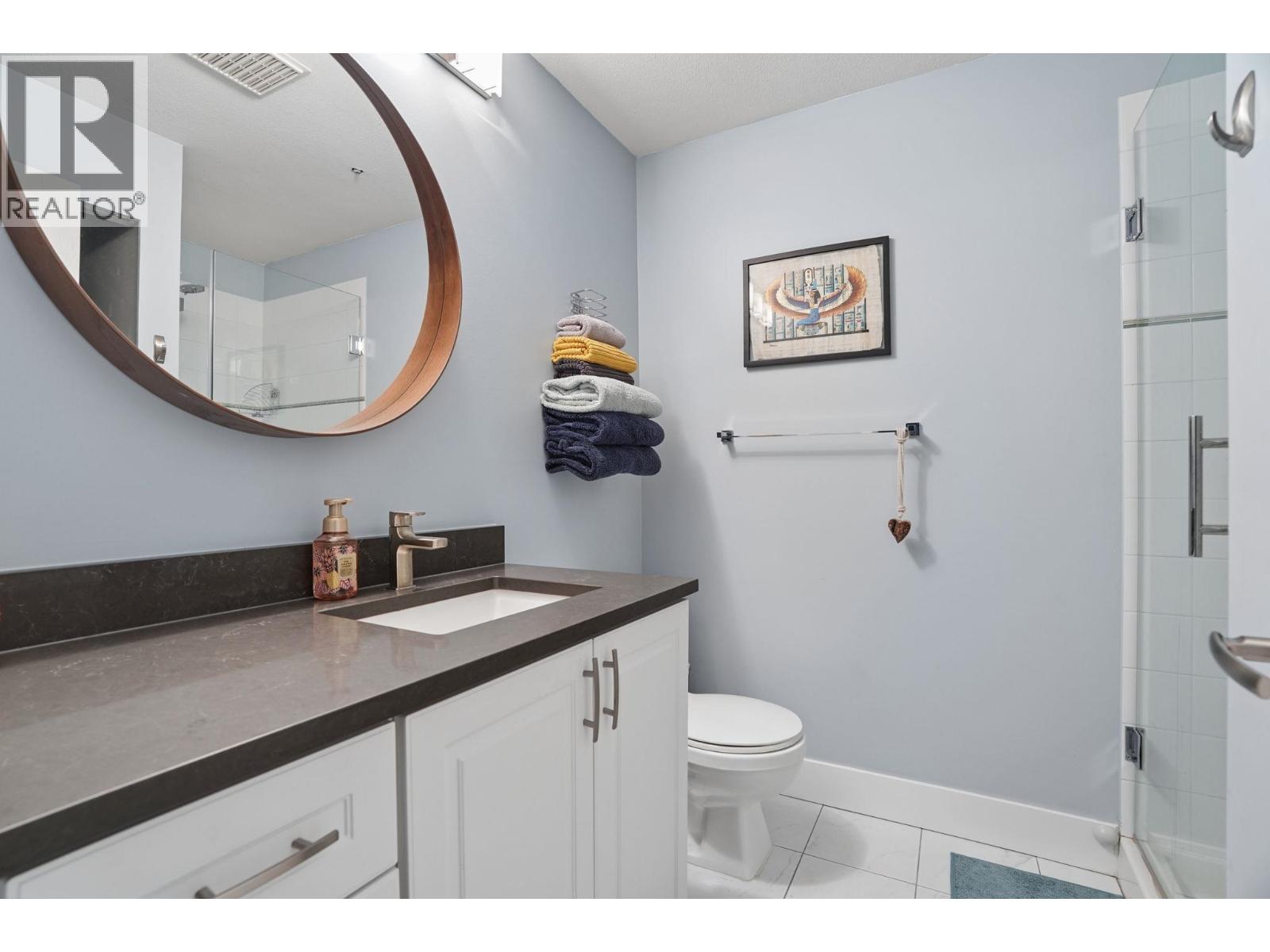 311 2020 E Kent Avenue South Property Photo 18