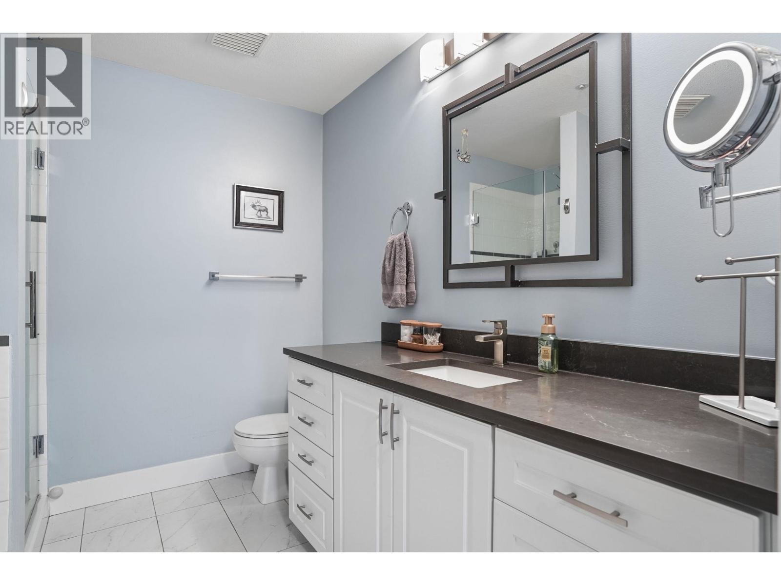 311 2020 E Kent Avenue South Property Photo 26