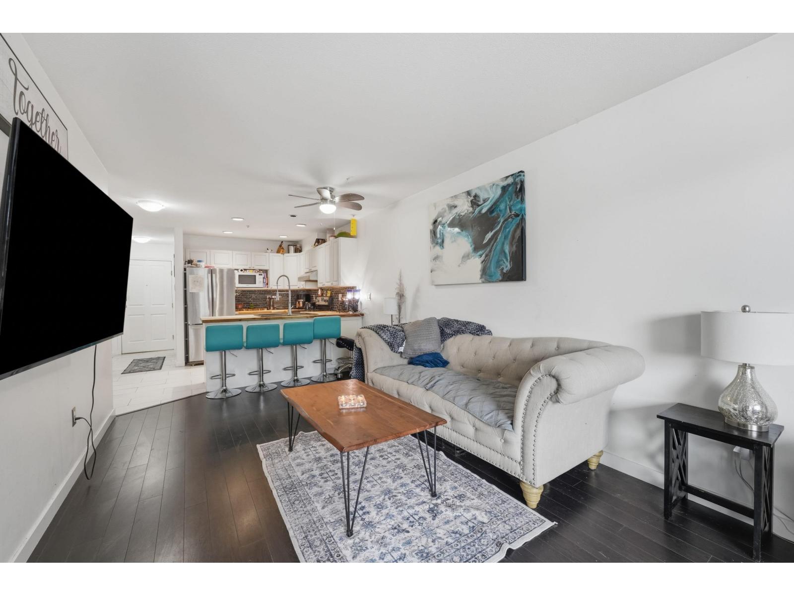 105 1153 Vidal Street Property Photo 4