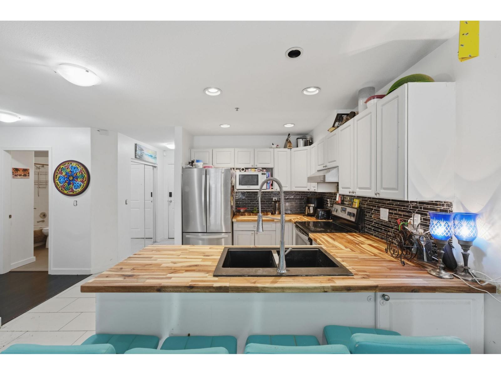 105 1153 Vidal Street Property Photo 10