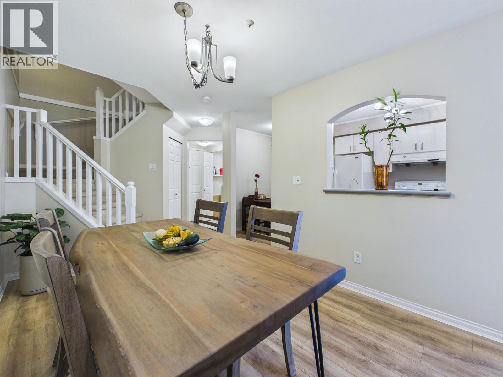 111 2990 Princess Crescent Property Photo 16