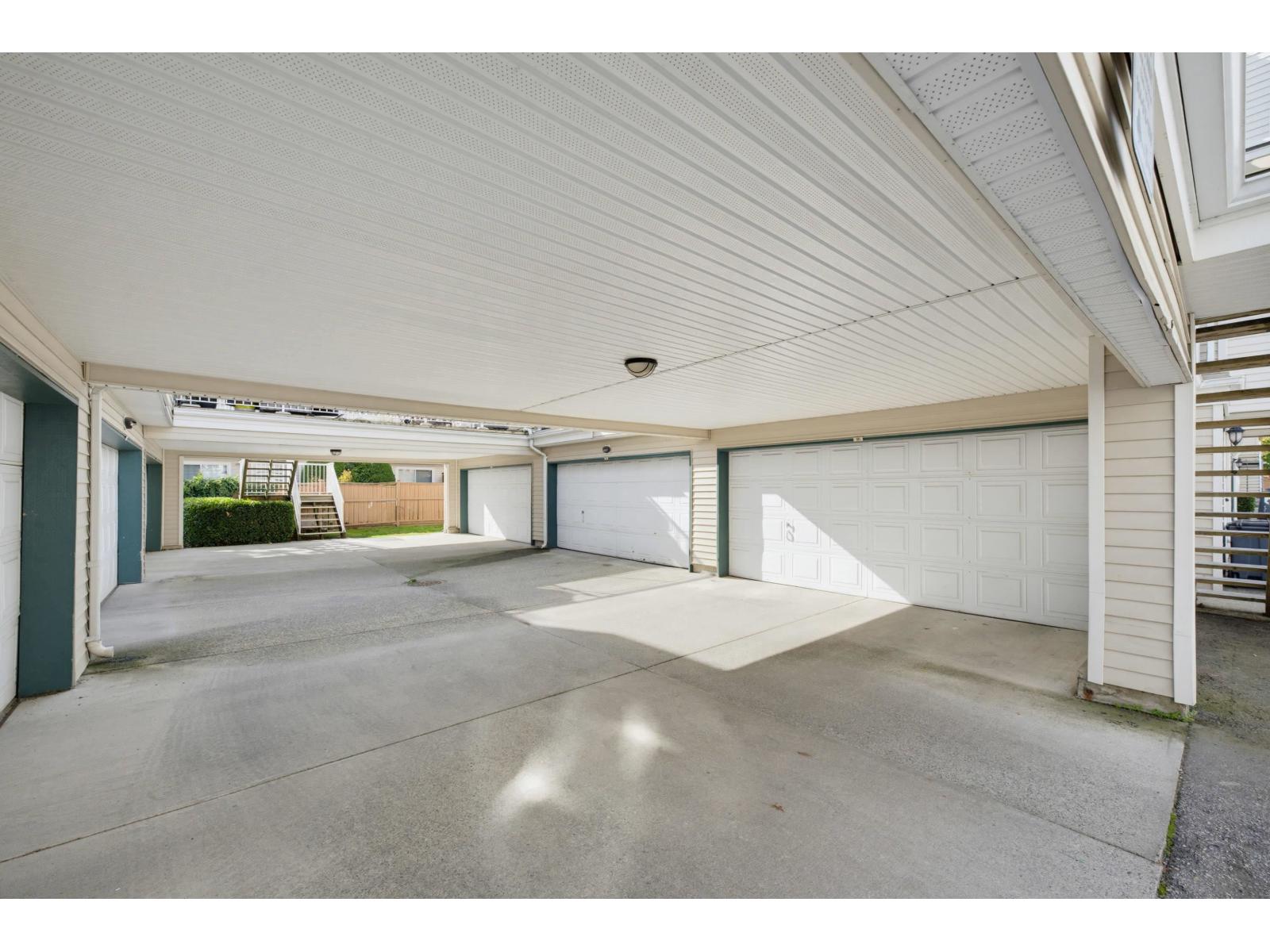183 10077 156 Street Property Photo 26