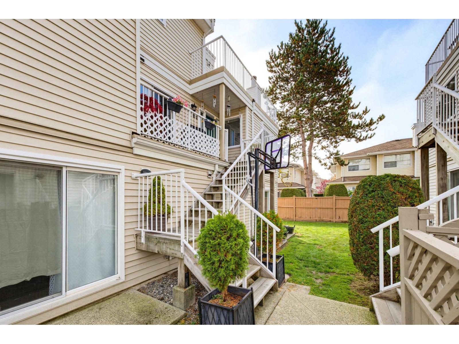 183 10077 156 Street Property Photo 32
