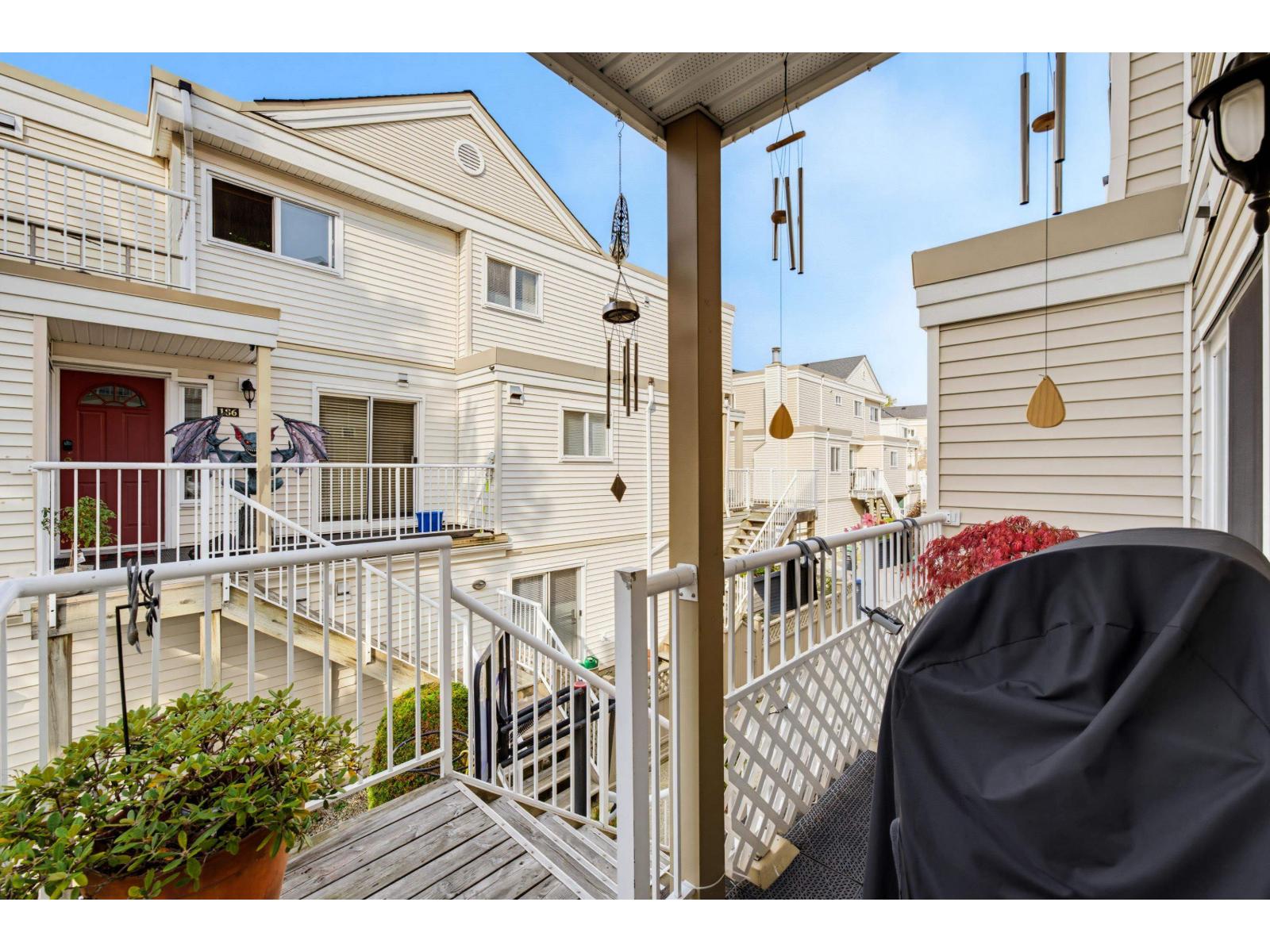 183 10077 156 Street Property Photo 35