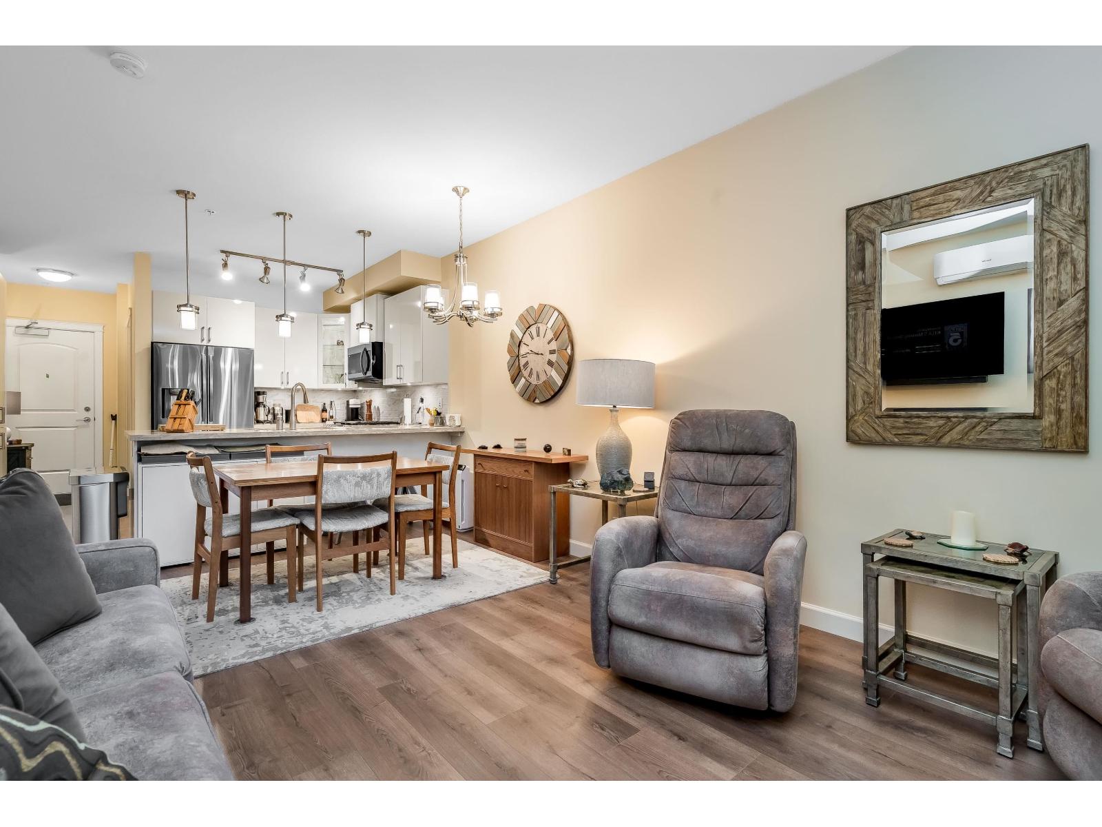 103 20367 85 Avenue Property Photo 14