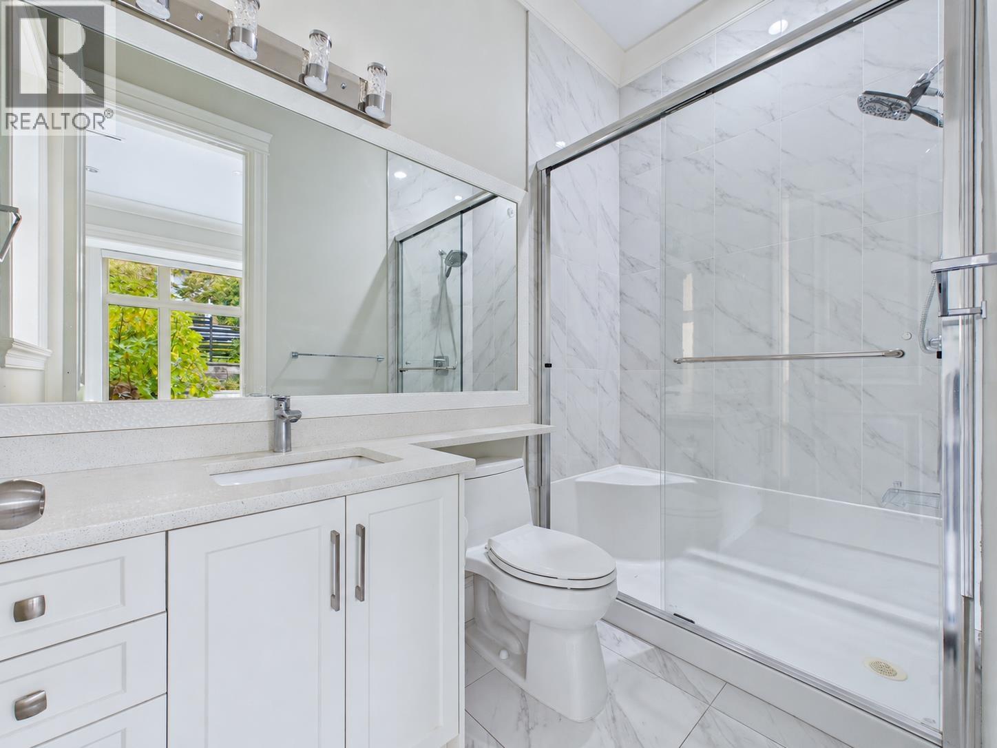 5410 Patrick Street Property Photo 10