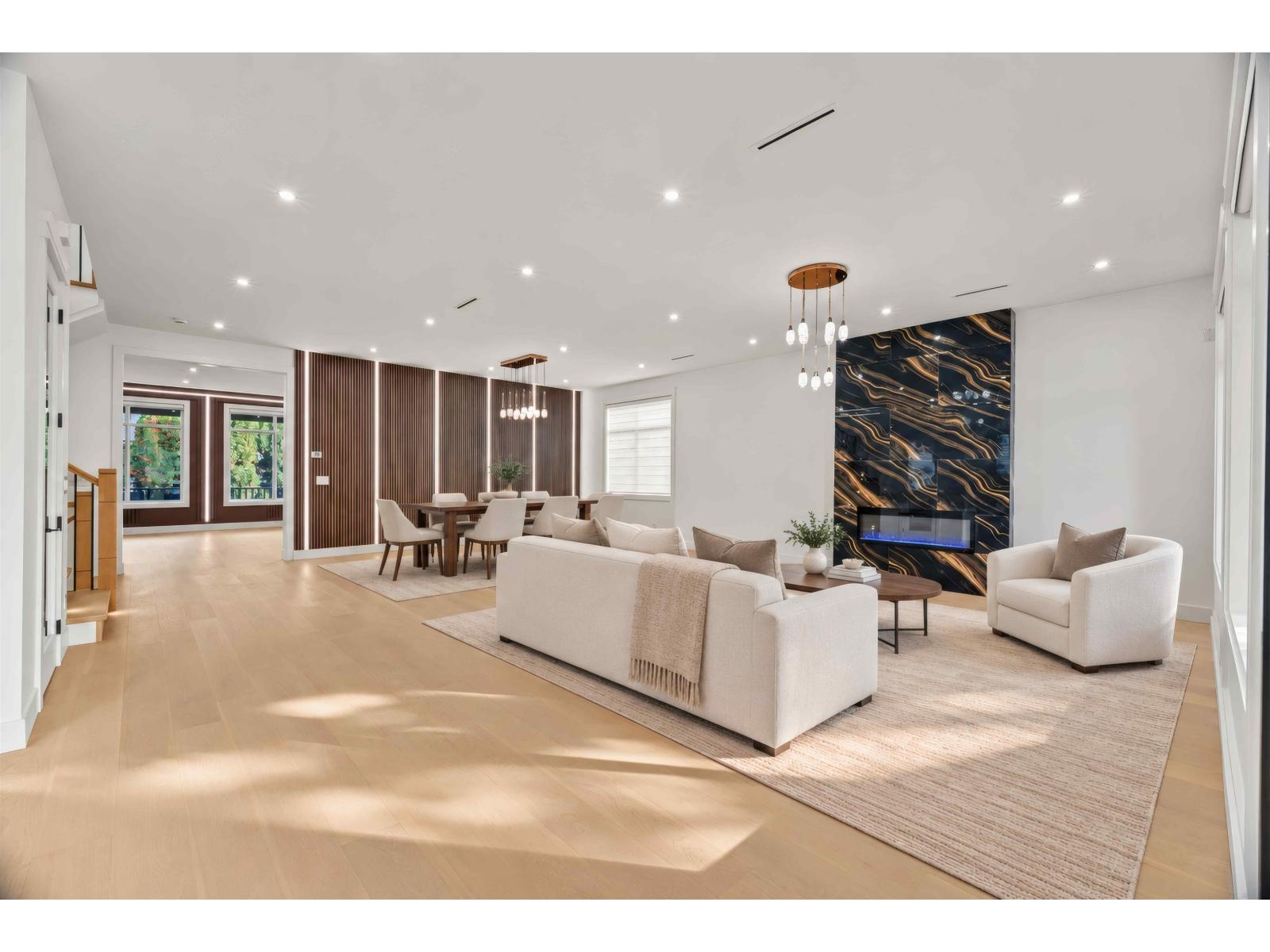 10284 167 Street Property Photo 5