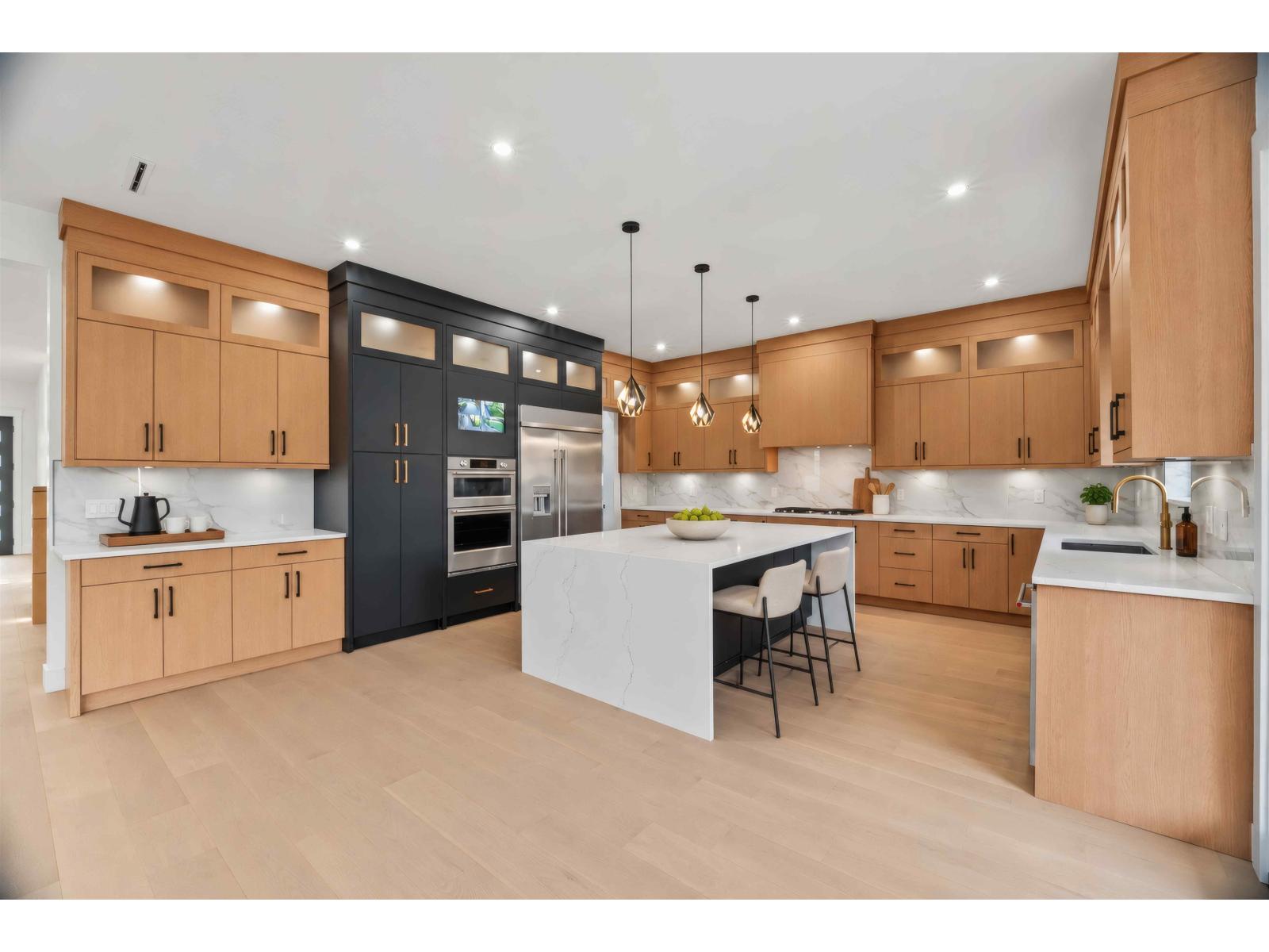 10284 167 Street Property Photo 9