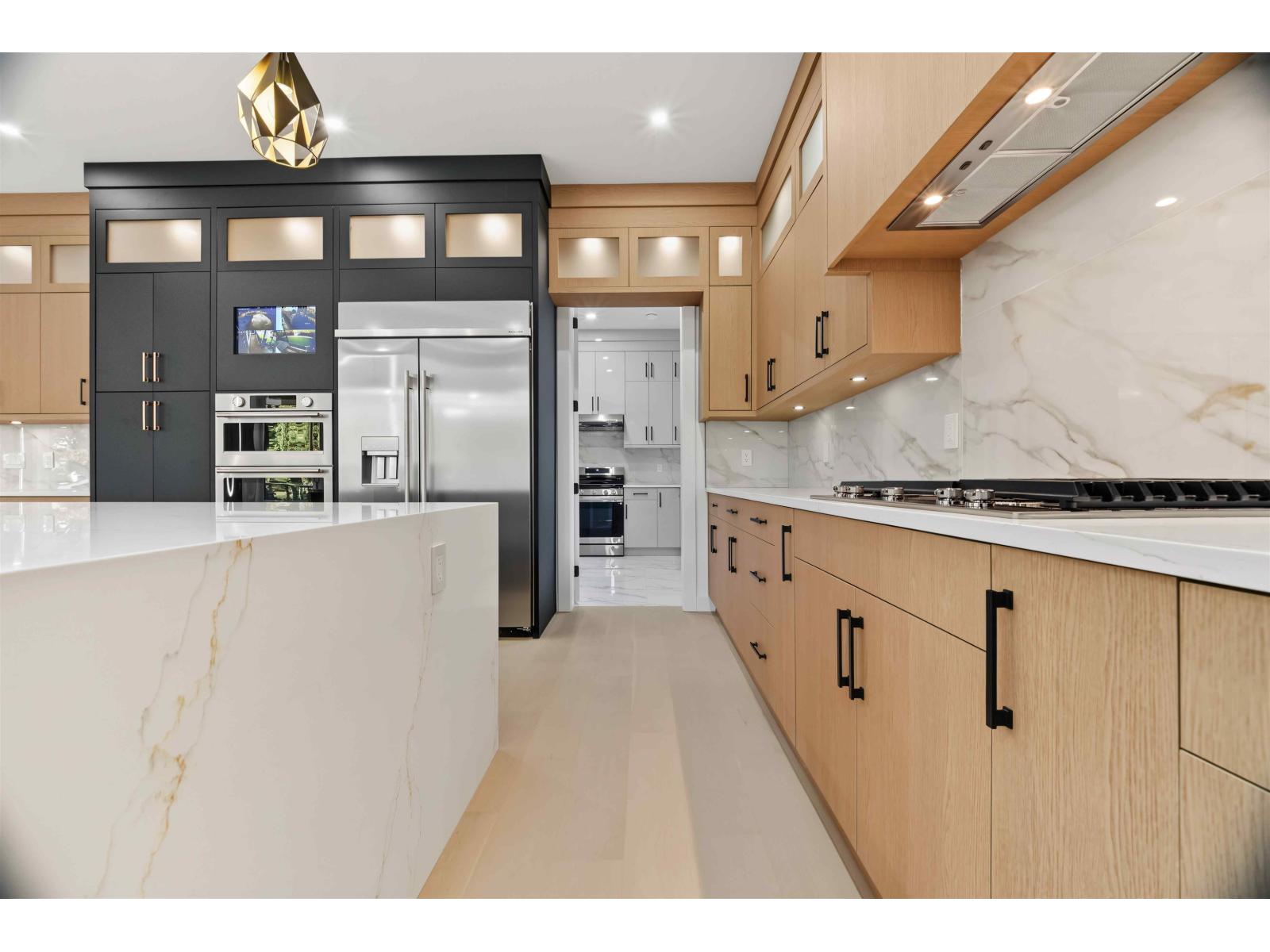 10284 167 Street Property Photo 12