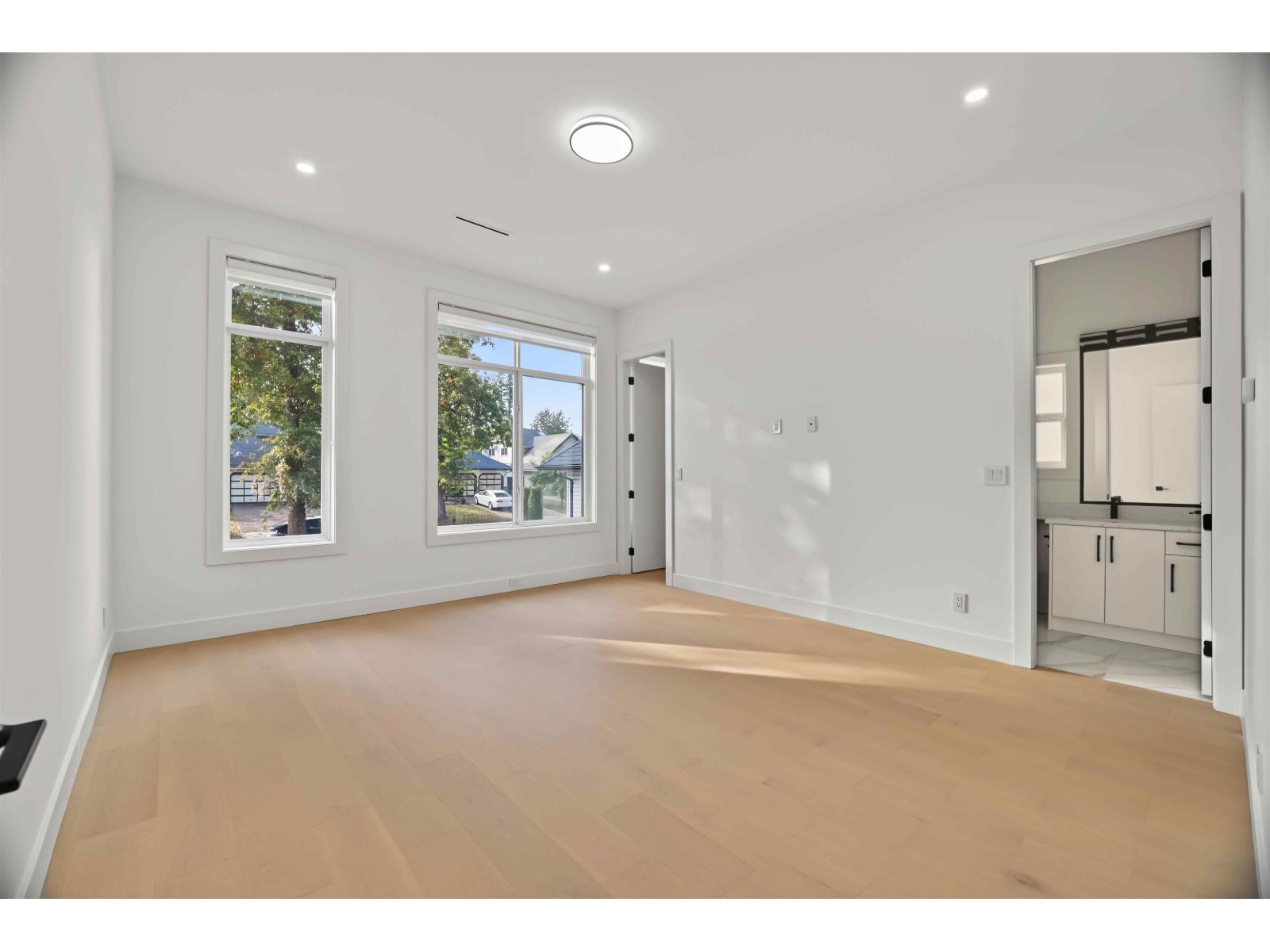10284 167 Street Property Photo 19