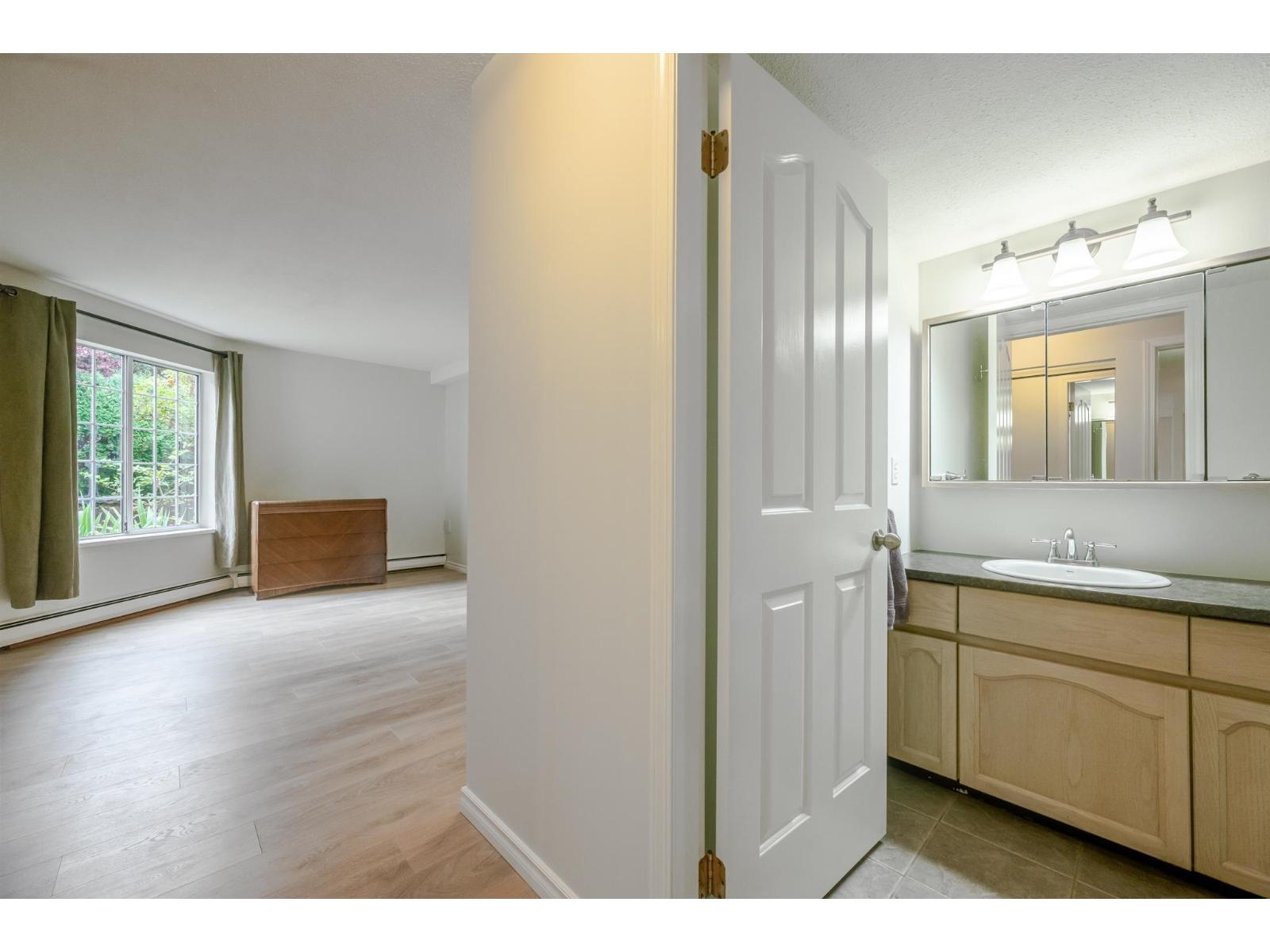 102 2491 Gladwin Road Property Photo 23