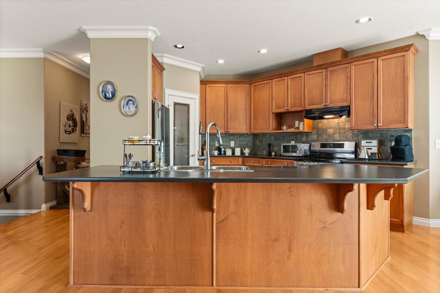 36220 Buckingham Drive Property Photo 10