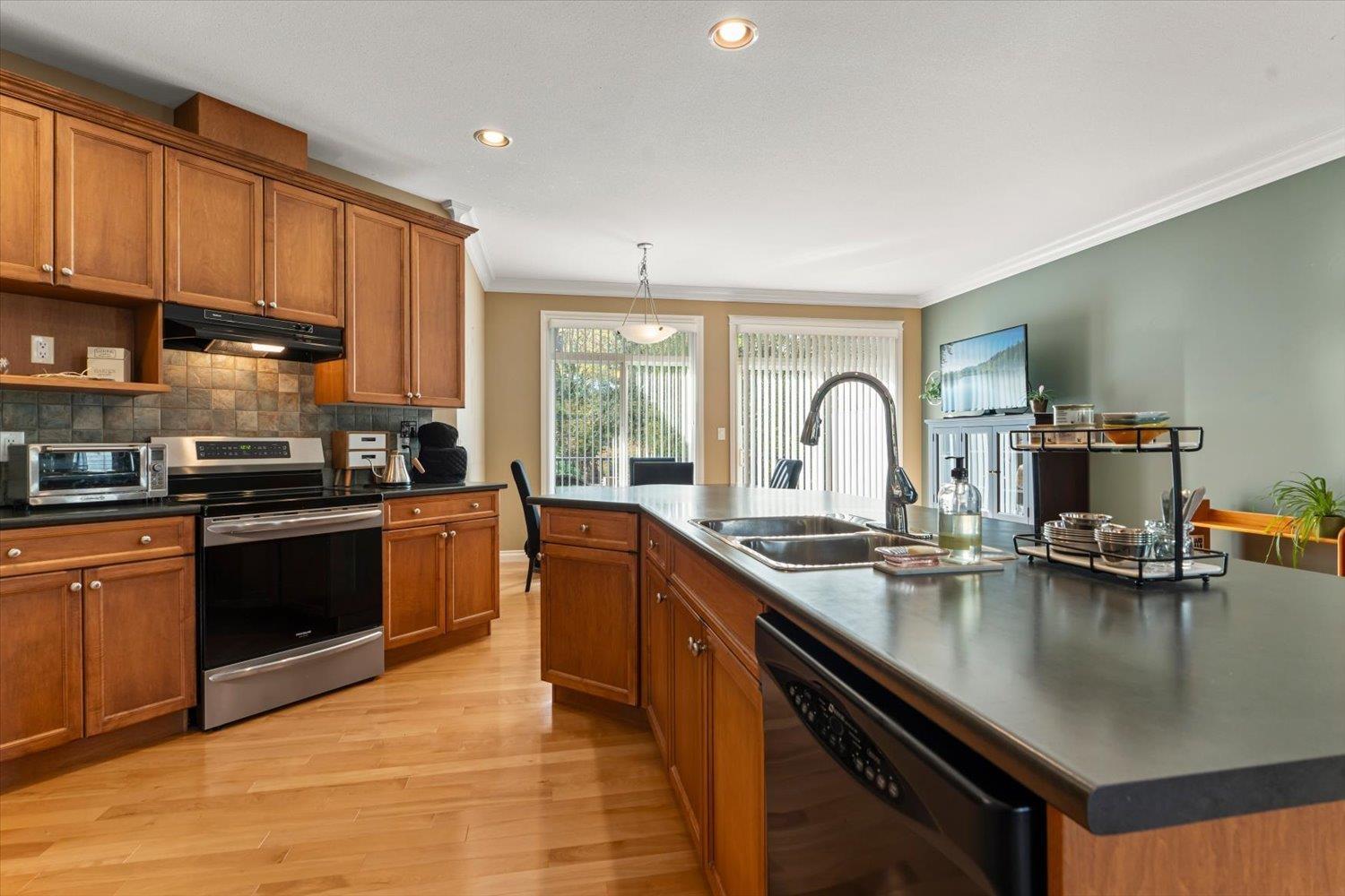 36220 Buckingham Drive Property Photo 12