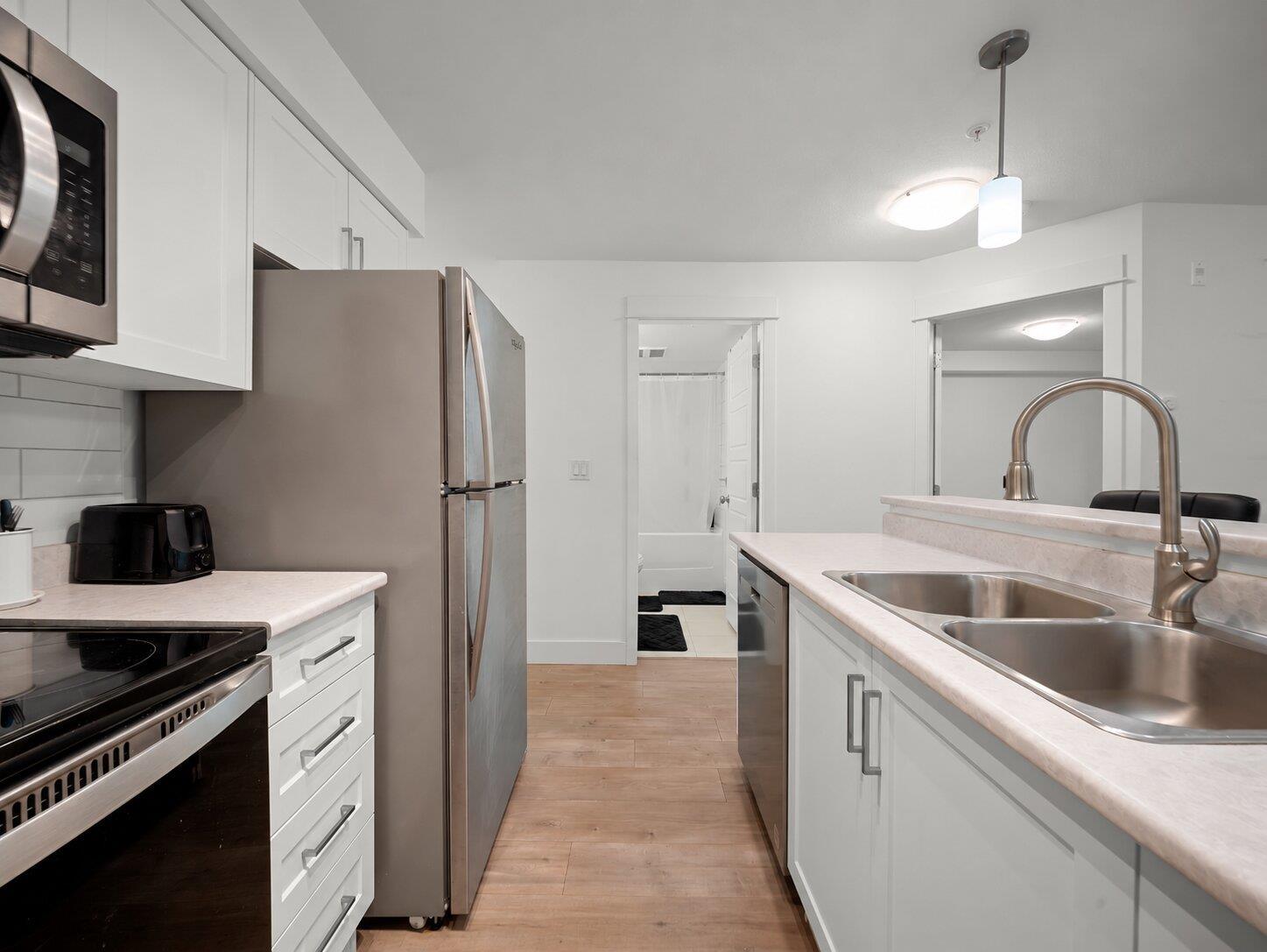 213 30515 Cardinal Avenue Property Photo 12